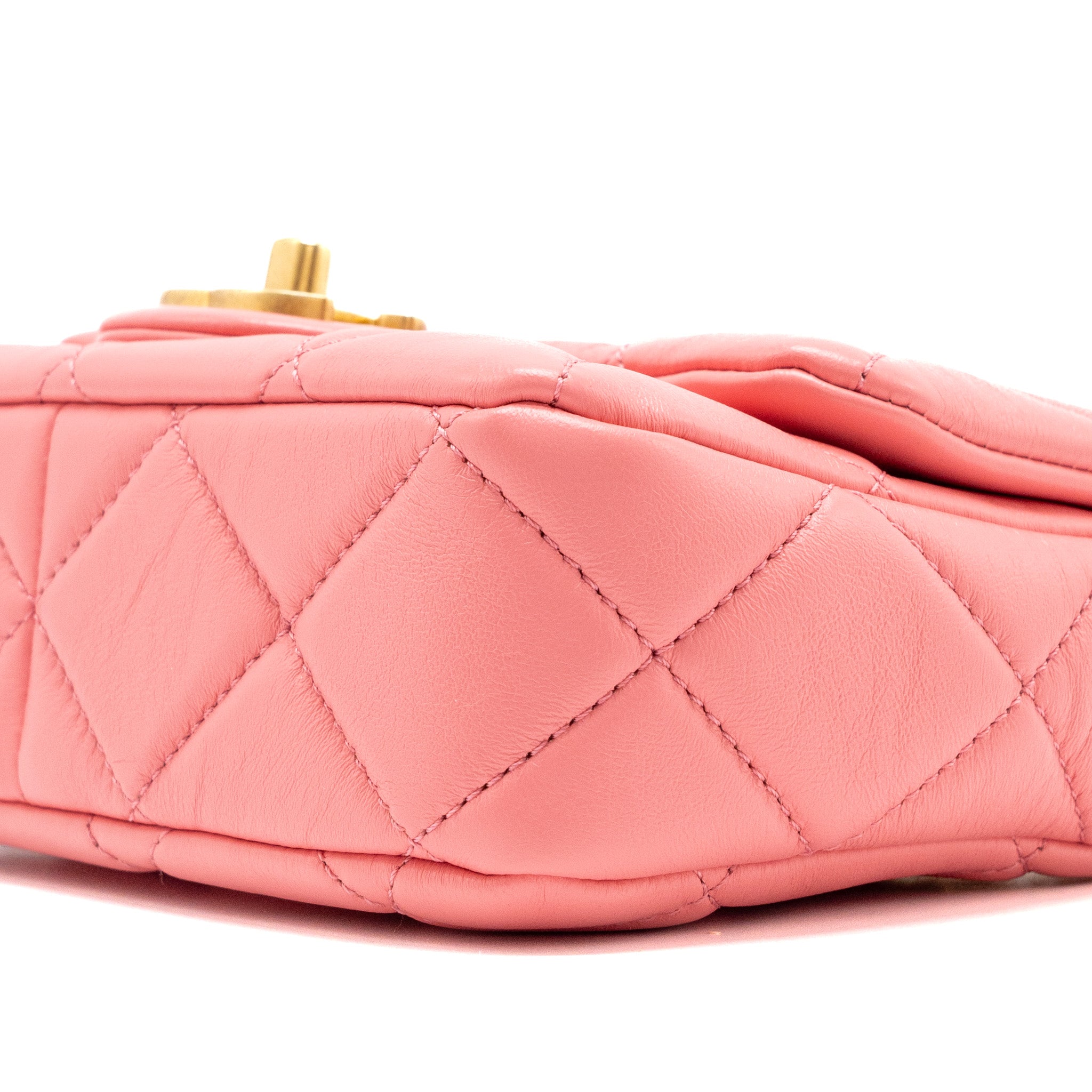 CHANEL 22P MINI SQUARE FLAP BAG LAMBSKIN PINK ENAMEL/GOLD HARDWARE(MICROCHIP)