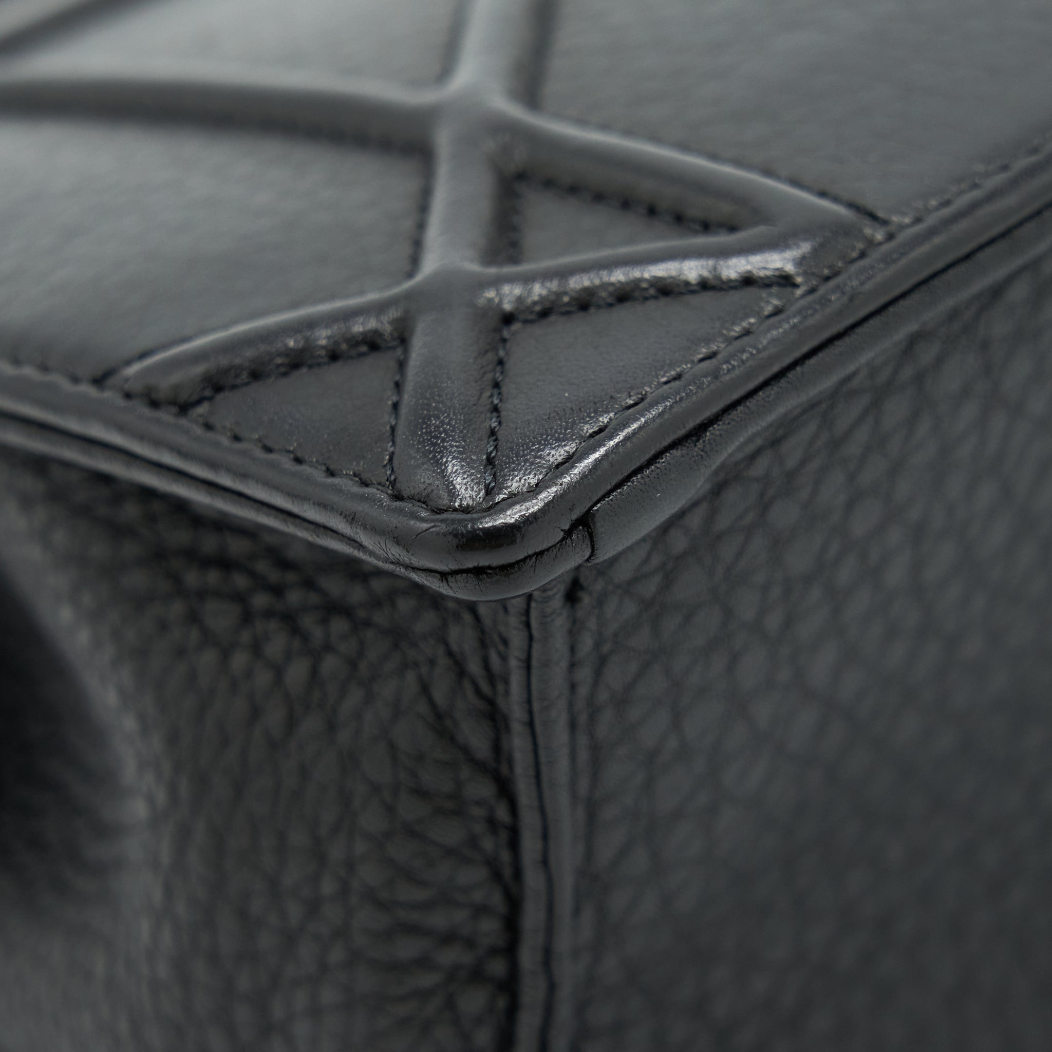 DIOR MEDIUM DIORAMA BLACK GHW