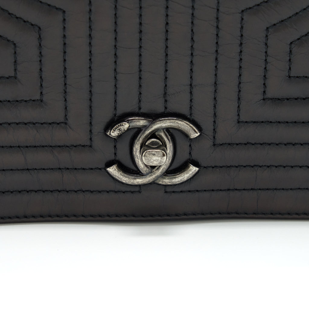 CHANEL SMALL CROSSBODY BAG AGED CALFSKIN RUTHENIUM HARDWARE