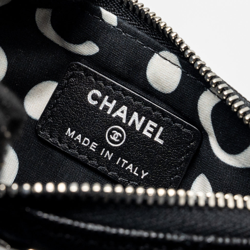 CHANEL COCO CHANEL ON CC LOGO MINI OCASE ZIP POUCH CAVIAR BLACK SHW (MICROCHIP)