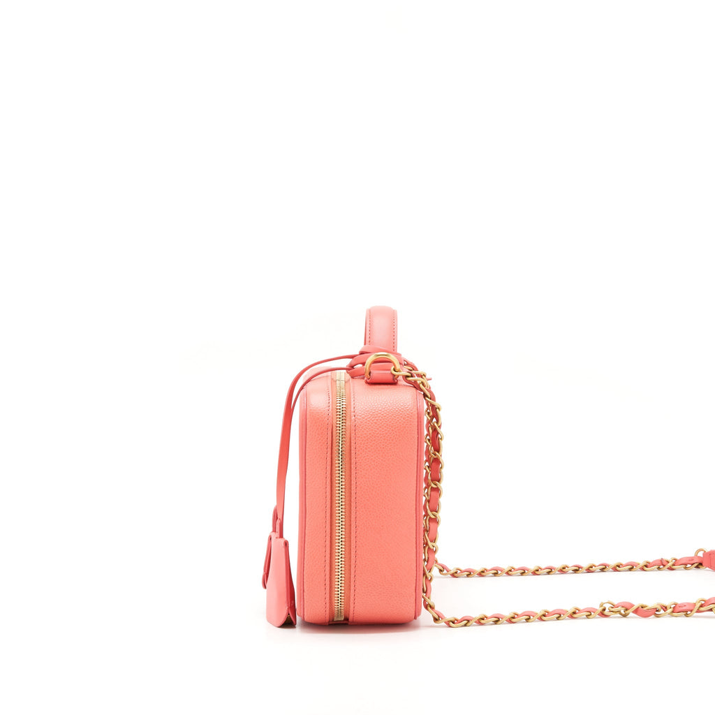 CHANEL VANITY CASE MEDIUM CAVIAR PINK GHW
