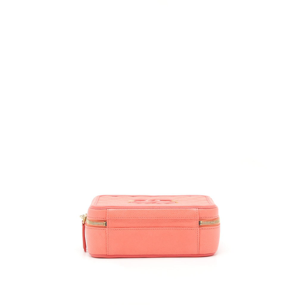 CHANEL VANITY CASE MEDIUM CAVIAR PINK GHW