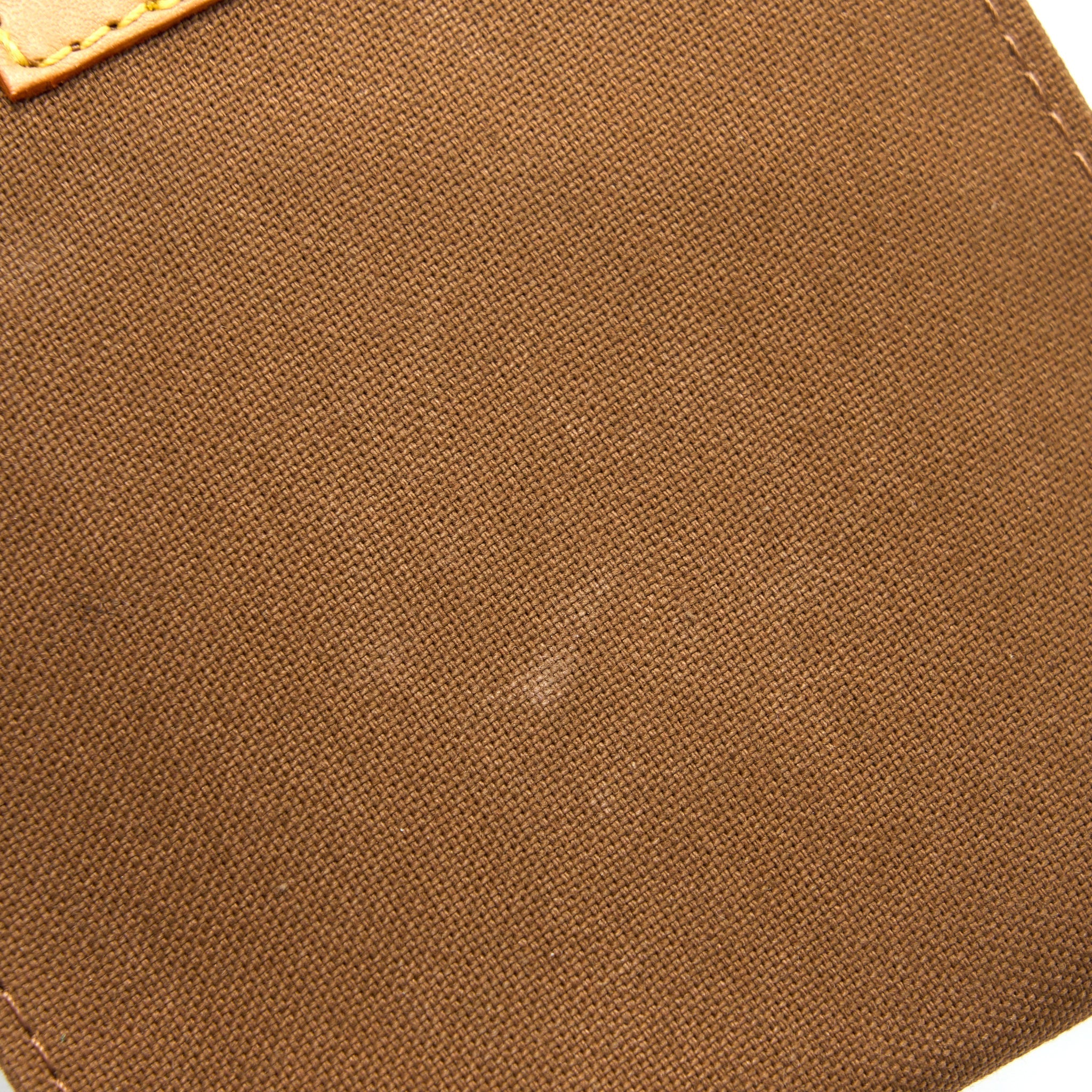 LOUIS VUITTON PETIT SAC PLAT MONOGRAM CANVAS GHW (NEW VERSION)