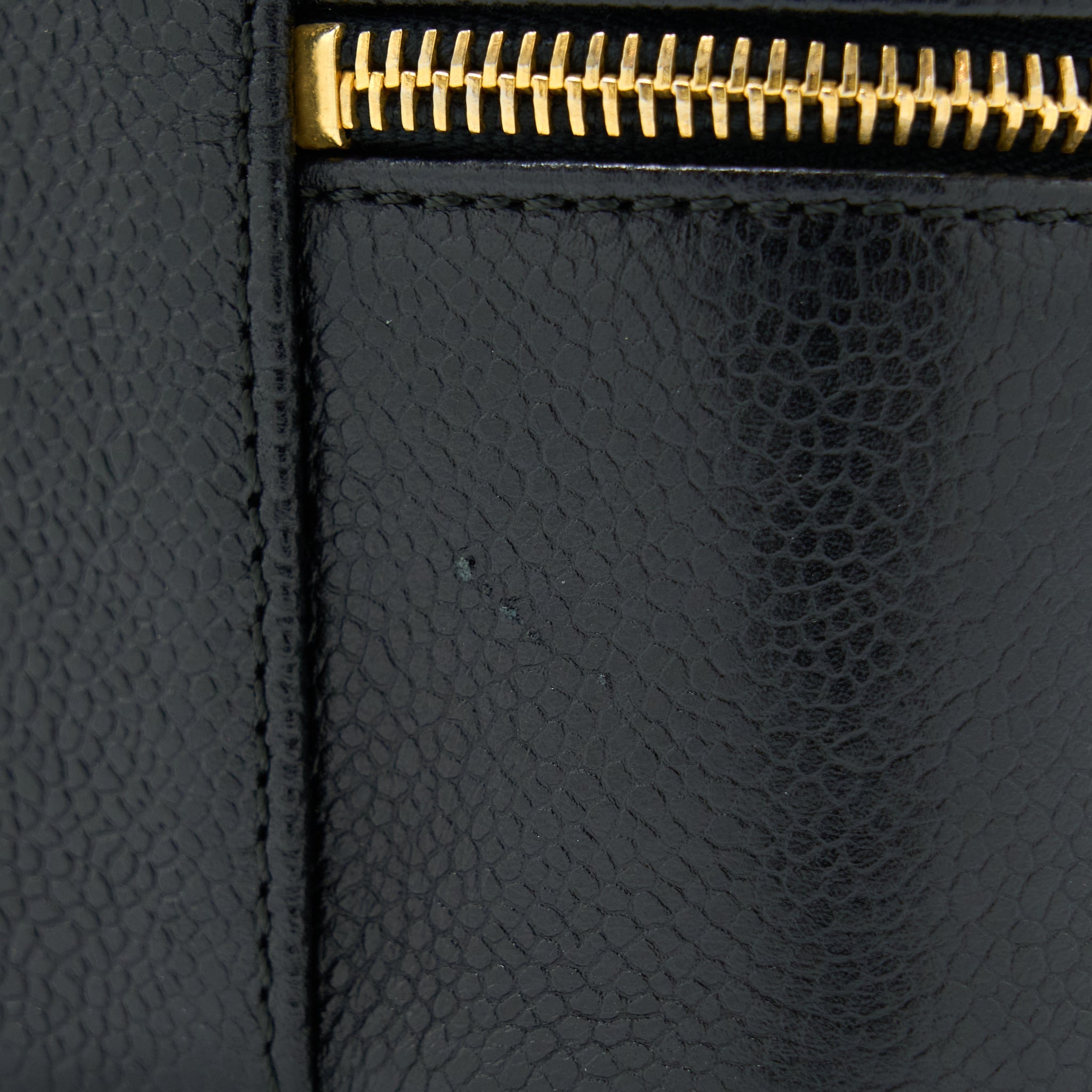 CHANEL VINTAGE CC LOGO VANITY CAVIAR BLACK GHW