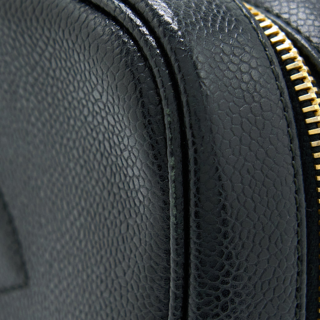 CHANEL VINTAGE CC LOGO VANITY CAVIAR BLACK GHW