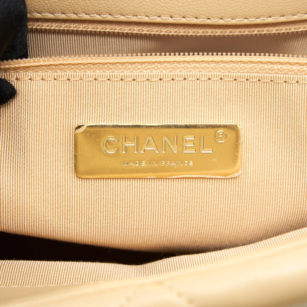 CHANEL MEDIUM 19 BAG GOATSKIN BEIGE WITH GOLD/SILVER HARDWARE