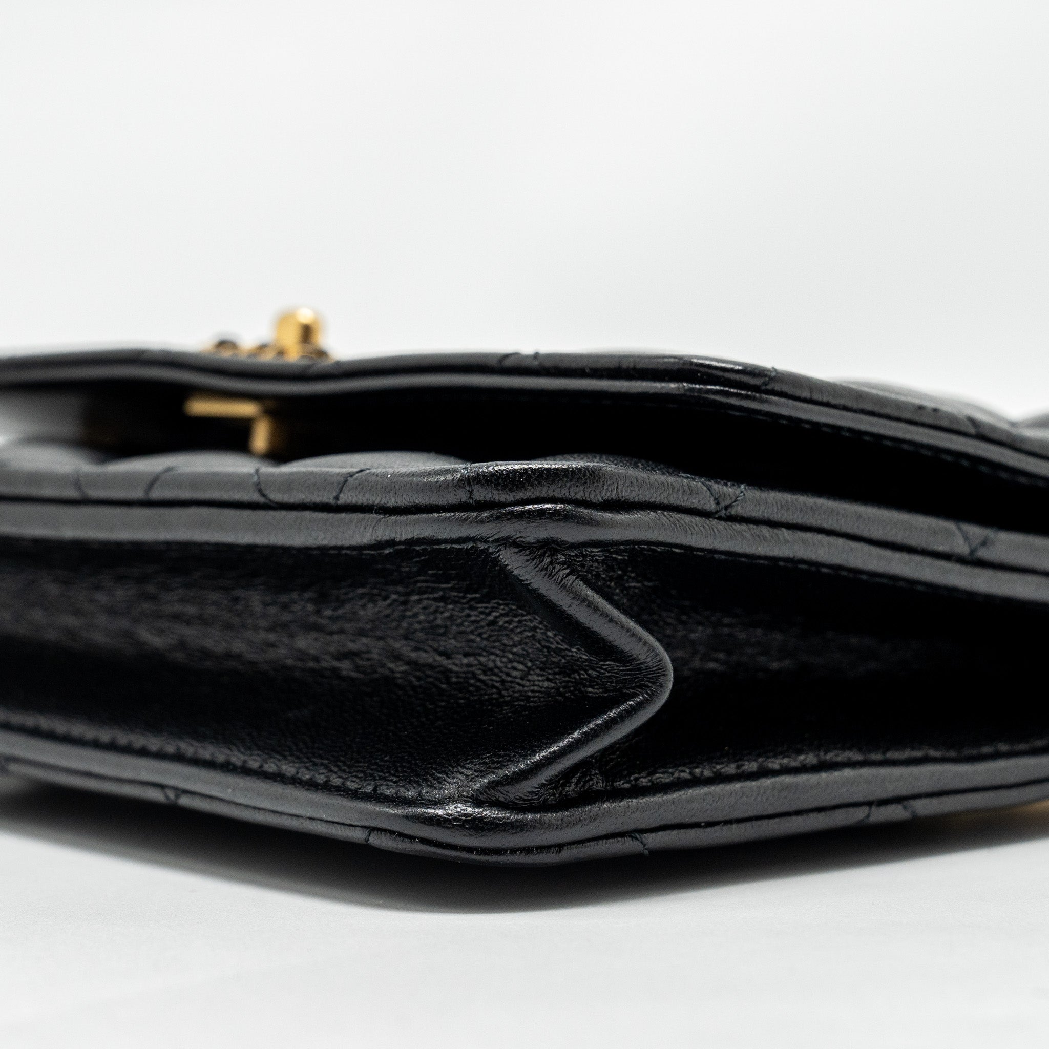 CHANEL LETTER LOGO TOP HANDLE WALLET ON CHAIN LAMBSKIN BLACK GHW (MICROCHIP)
