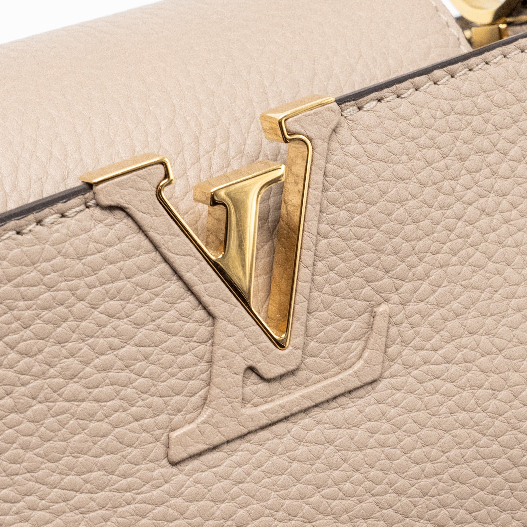 LOUIS VUITTON CAPUCINES BB TAURILLON GALET GHW