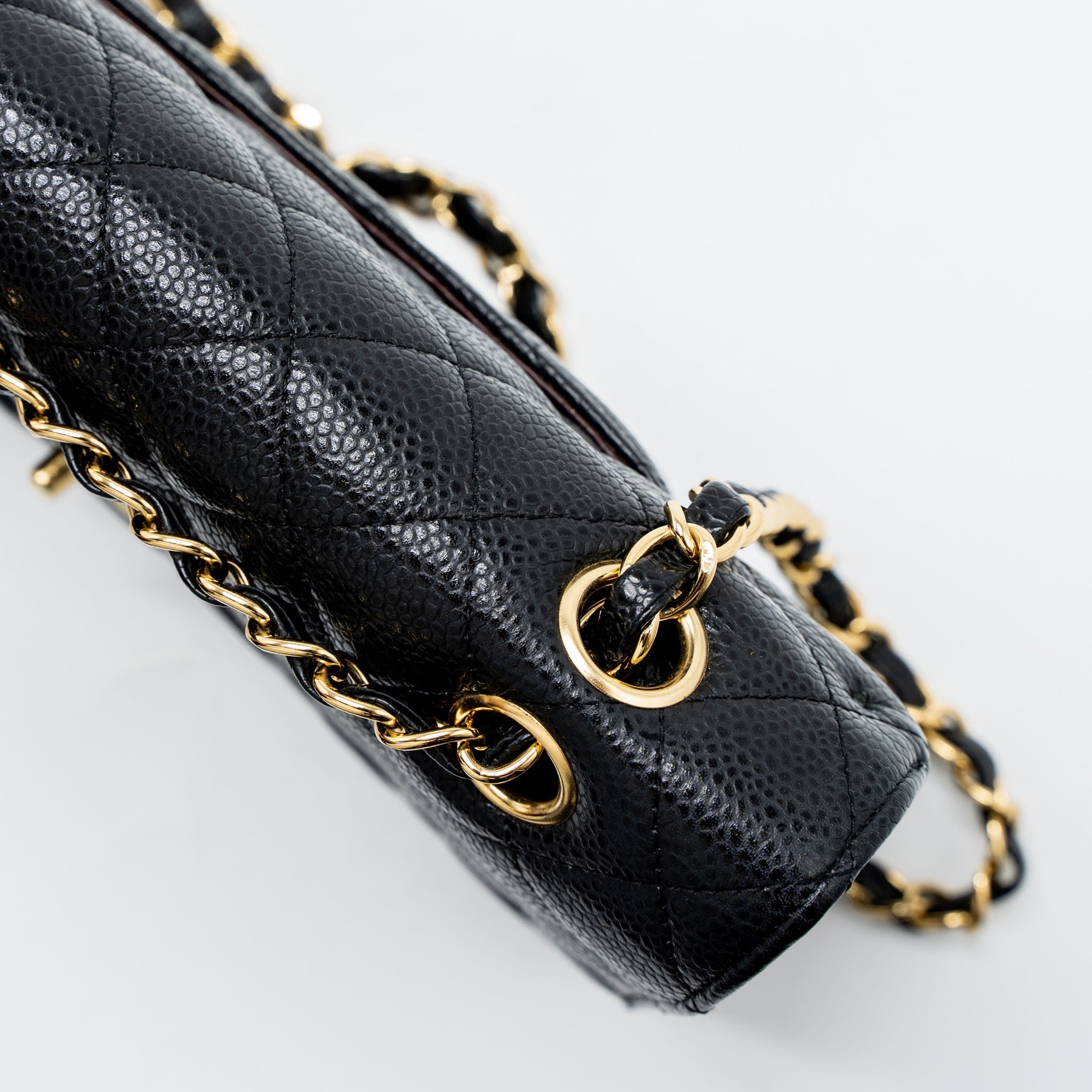 CHANEL MEDIUM CLASSIC DOUBLE FLAP BAG CAVIAR BLACK GHW