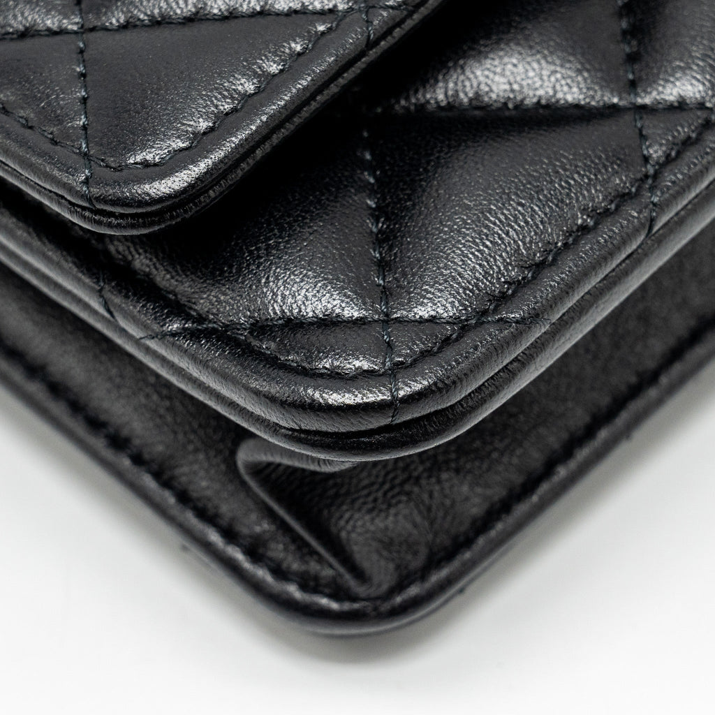 CHANEL LETTER LOGO TOP HANDLE WALLET ON CHAIN LAMBSKIN BLACK GHW (MICROCHIP)
