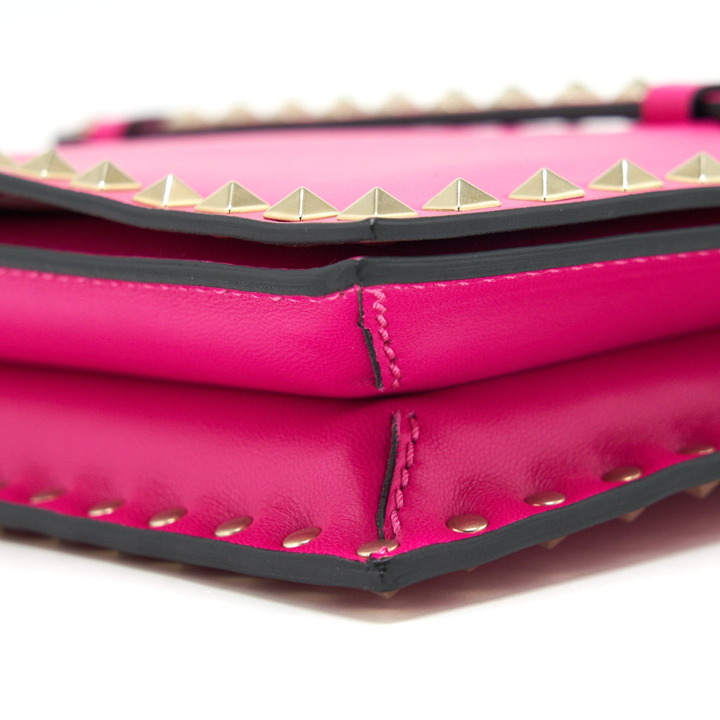 VALENTINO ROCKSTUD CLUTCH PINK GHW
