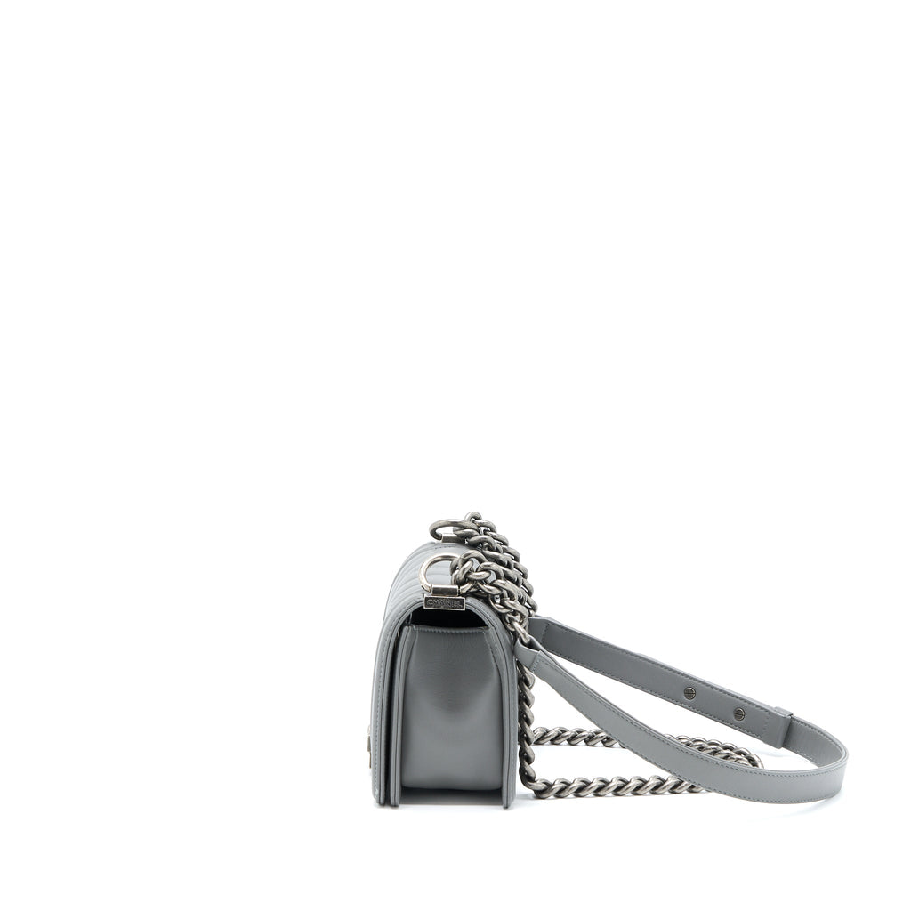 CHANEL SMALL BOY BAG CHEVRON LAMBSKIN GREY RUTHENIUM HARDWARE