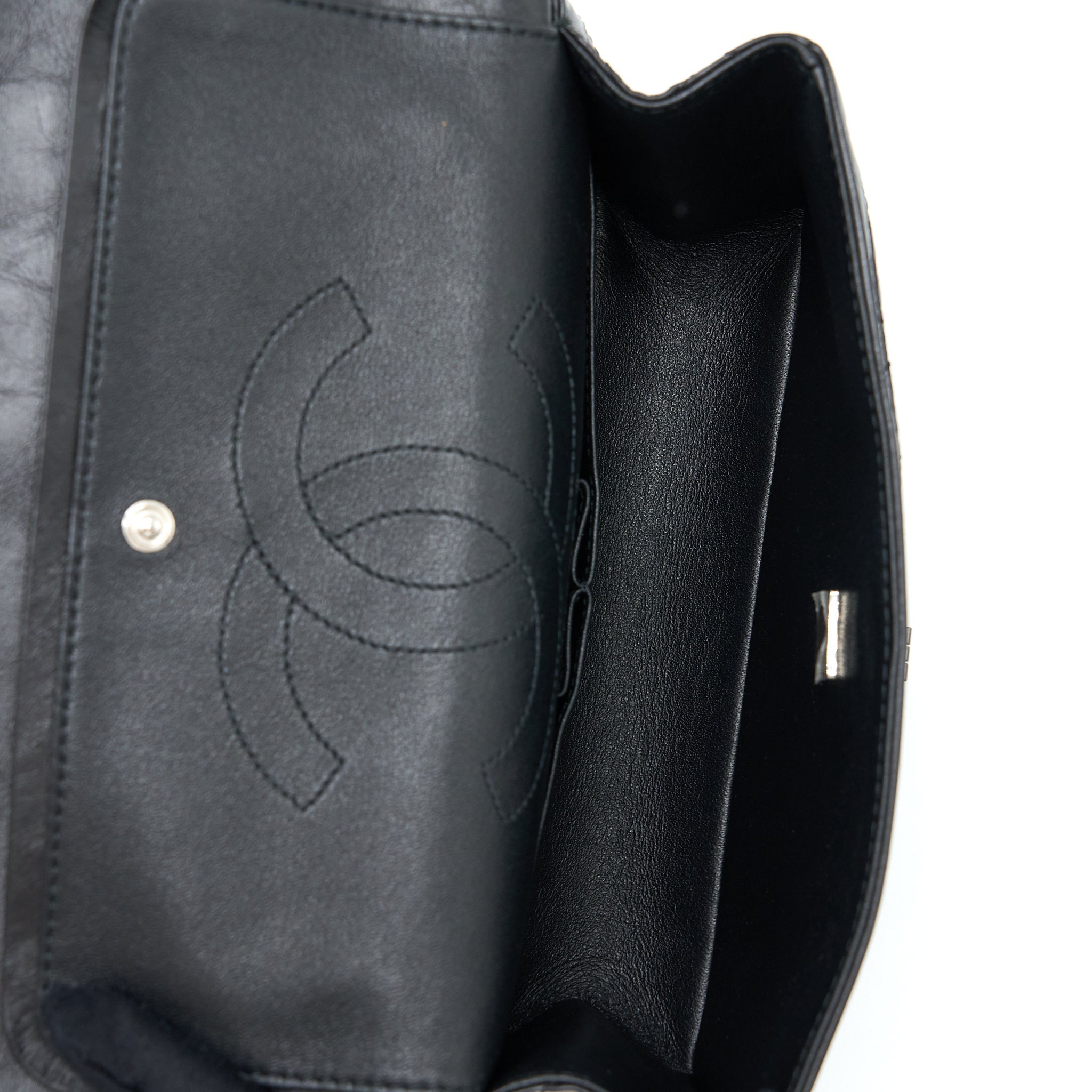 CHANEL SMALL 2.55 REISSUE FLAP BAG AGED CALFSKIN SO BLACK WITH BLACK HARDWARE (MICROCHIP)