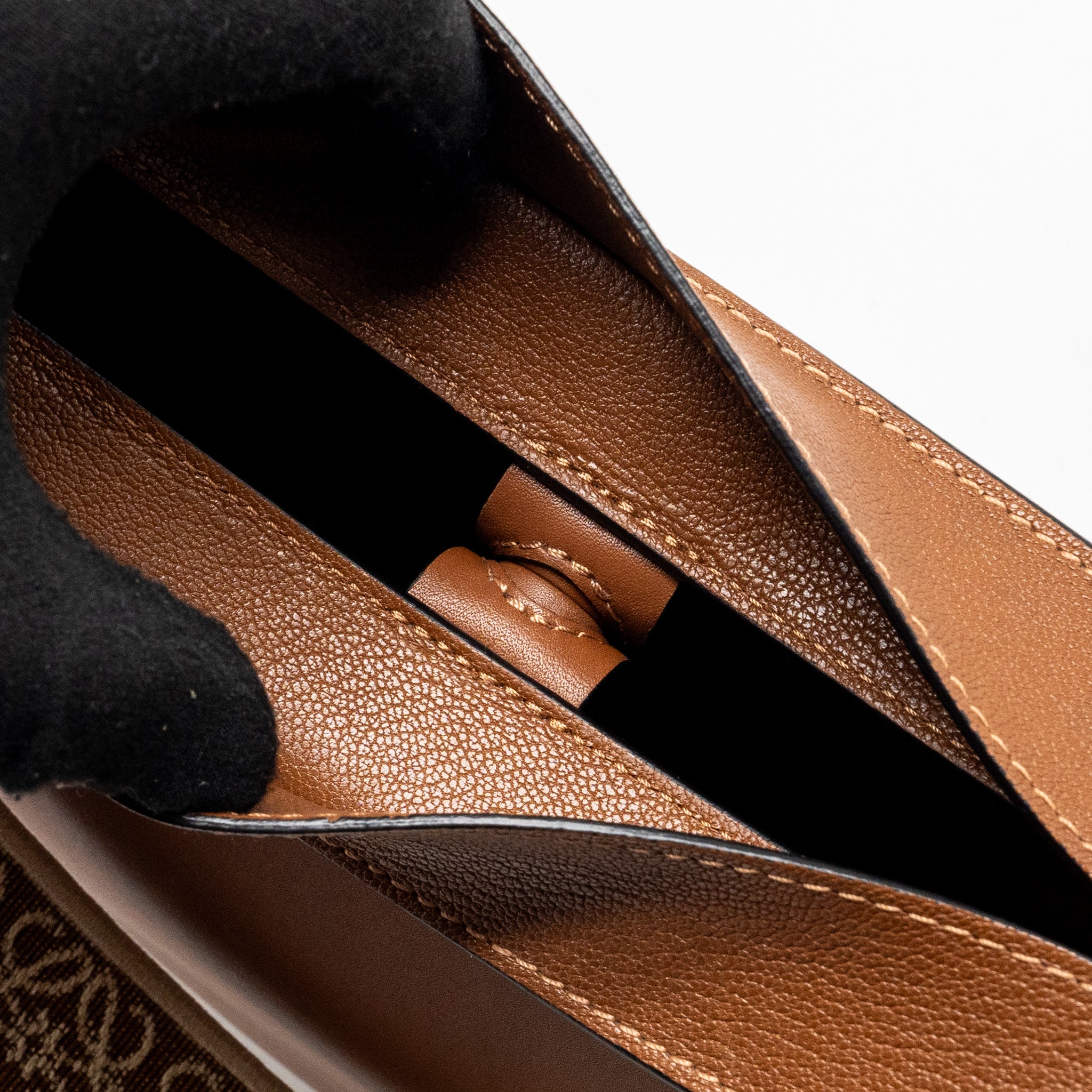 LOEWE SMALL LUNA BAG CALFSKIN PECAN GHW