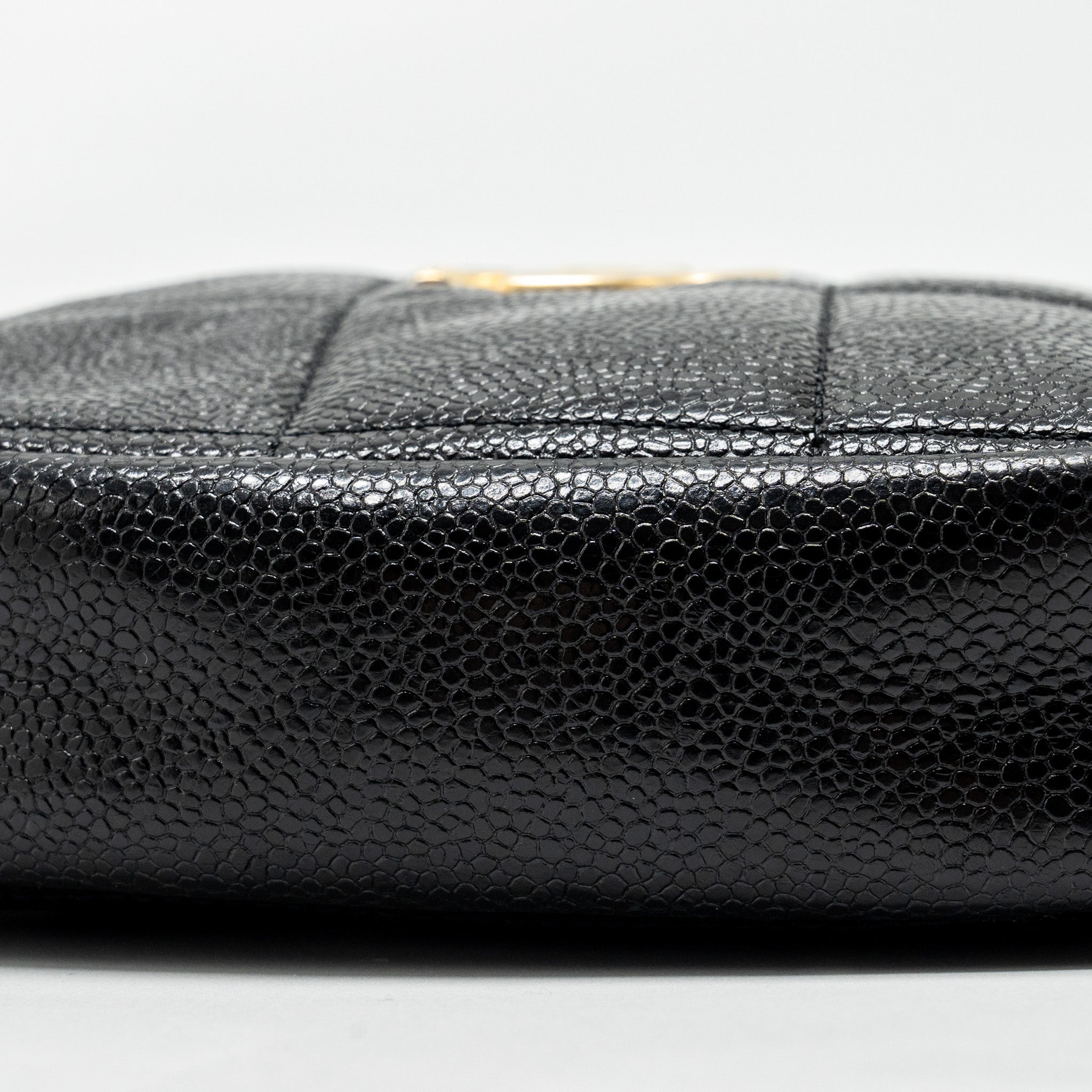 CHANEL QUILTED SHAPE CHAIN BAG CAVIAR BLACK GHW