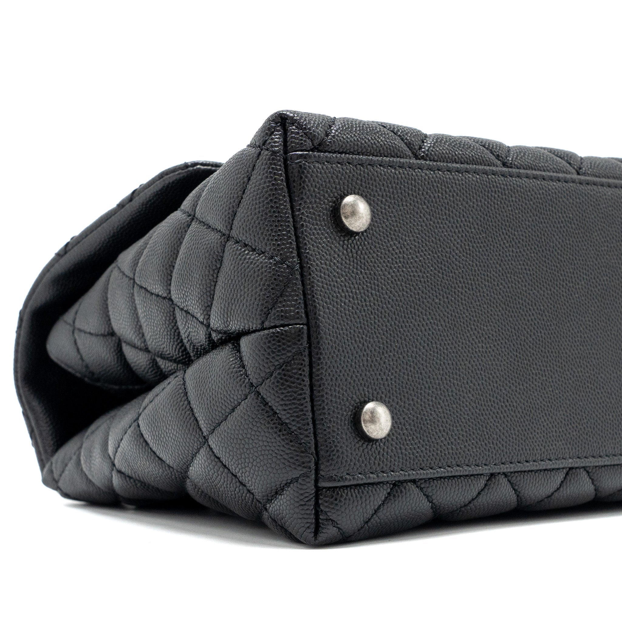 CHANEL MEDIUM COCO HANDLE CAVIAR / LIZARD HANDLE BLACK RUTHENIUM HARDWARE