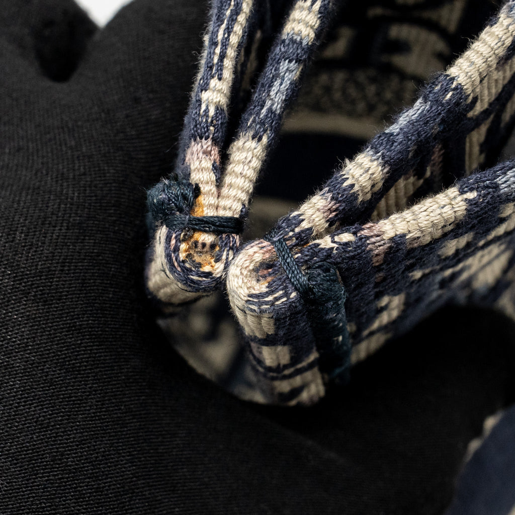 DIOR MEDIUM BOOK TOTE OBLIQUE EMBROIDERY ECRU/BLUE