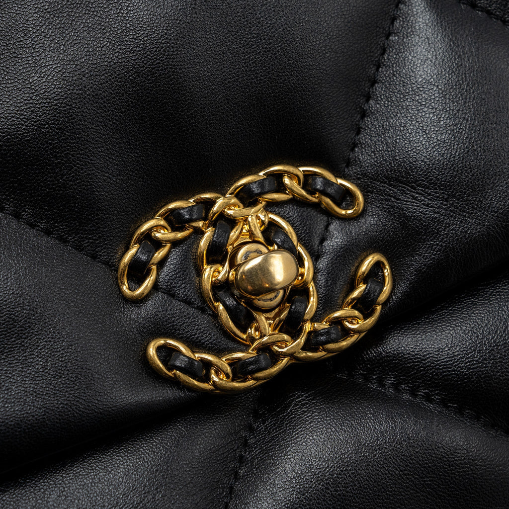 CHANEL SMALL 19 BAG LAMBSKIN BLACK MULTICOLOR HARDWARE (MICROCHIP)