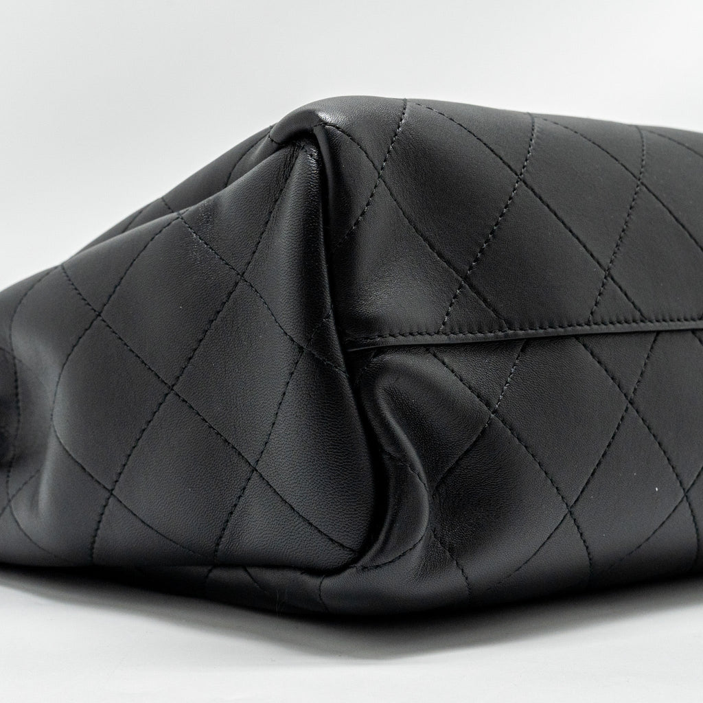 CHANEL HAMPTON TOTE BAG LAMBSKIN BLACK SHW