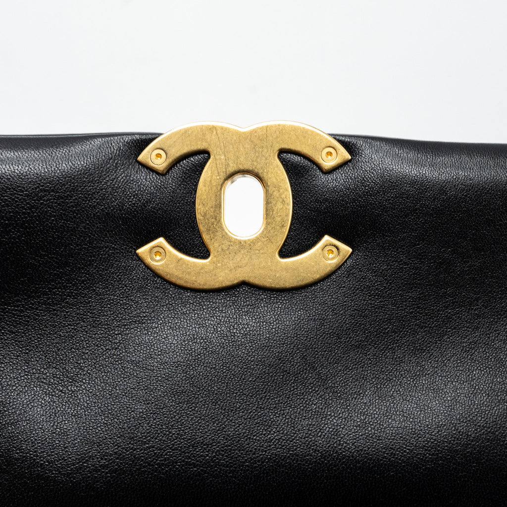 CHANEL SMALL 19 BAG LAMBSKIN BLACK MULTICOLOR HARDWARE (MICROCHIP)