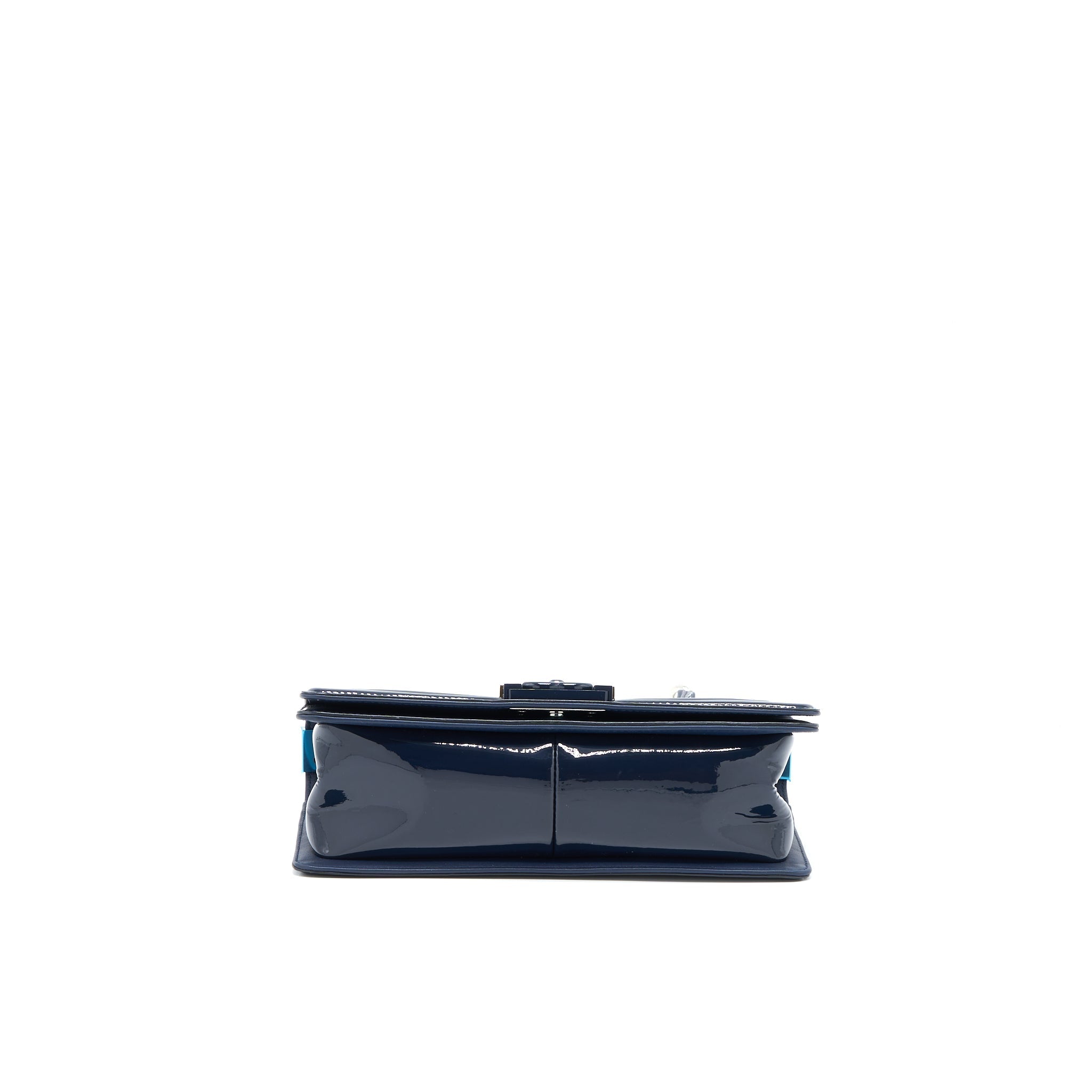 CHANEL MEDIUM BOY BAG PATENT NAVY SHW