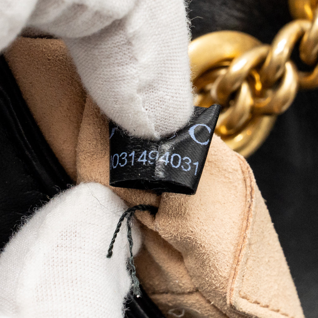 GUCCI MINI GG MARMONT FLAP BAG CALFSKIN BLACK GHW