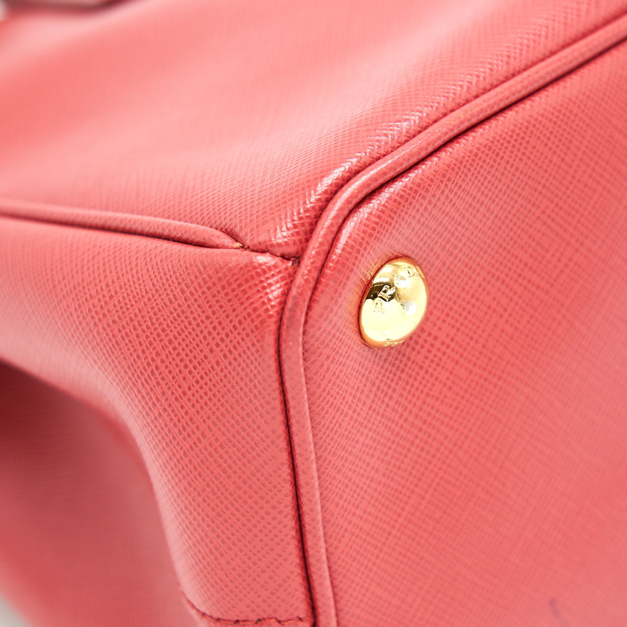 PRADA SAFFIANO TOTE BAG RED WITH GHW