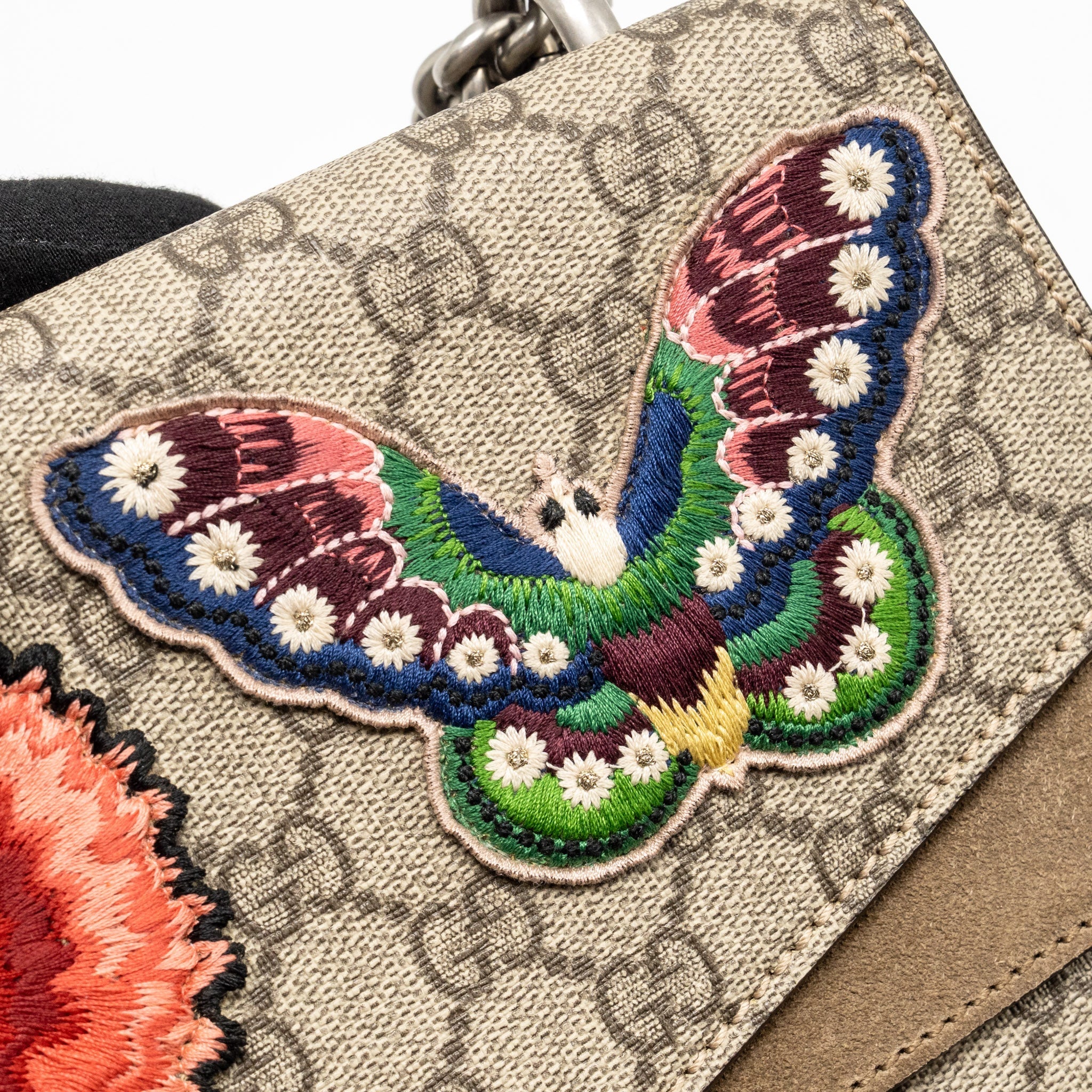 GUCCI MEDIUM EMBROIDERED DIONYSUS SHOULDER BAG GG SUPREME CANVAS/SUEDE LEATHER MULTICOLOUR SHW