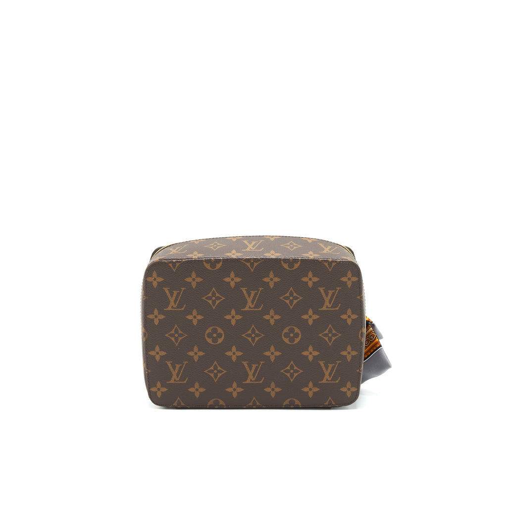 LOUIS VUITTON NICE JEWELLERY CASE WITH AN EXTRA BANDEAU