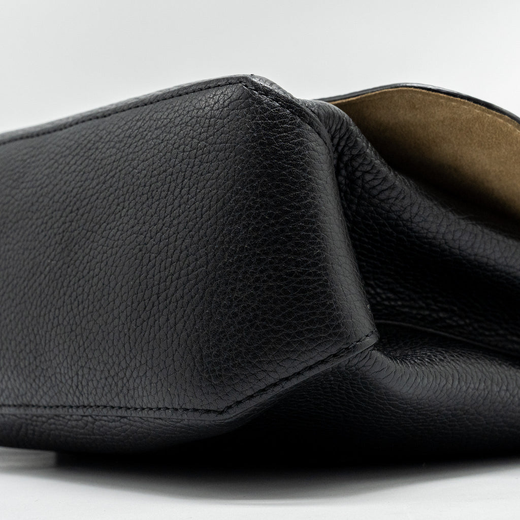LOUIS VUITTON VOLTA BAG LEATHER BLACK GHW