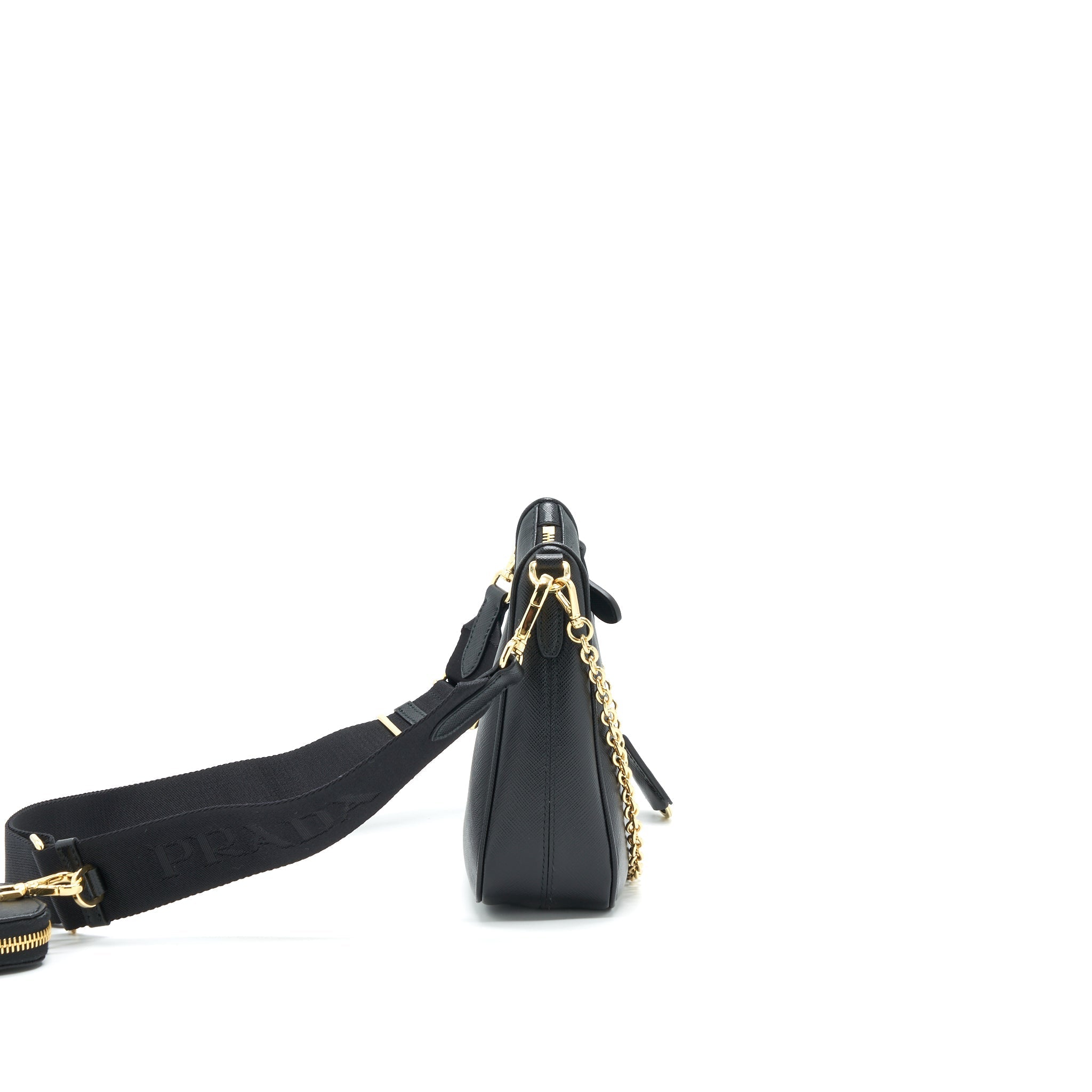 PRADA RE-EDITION SAFFIANO LEATHER IN BLACK