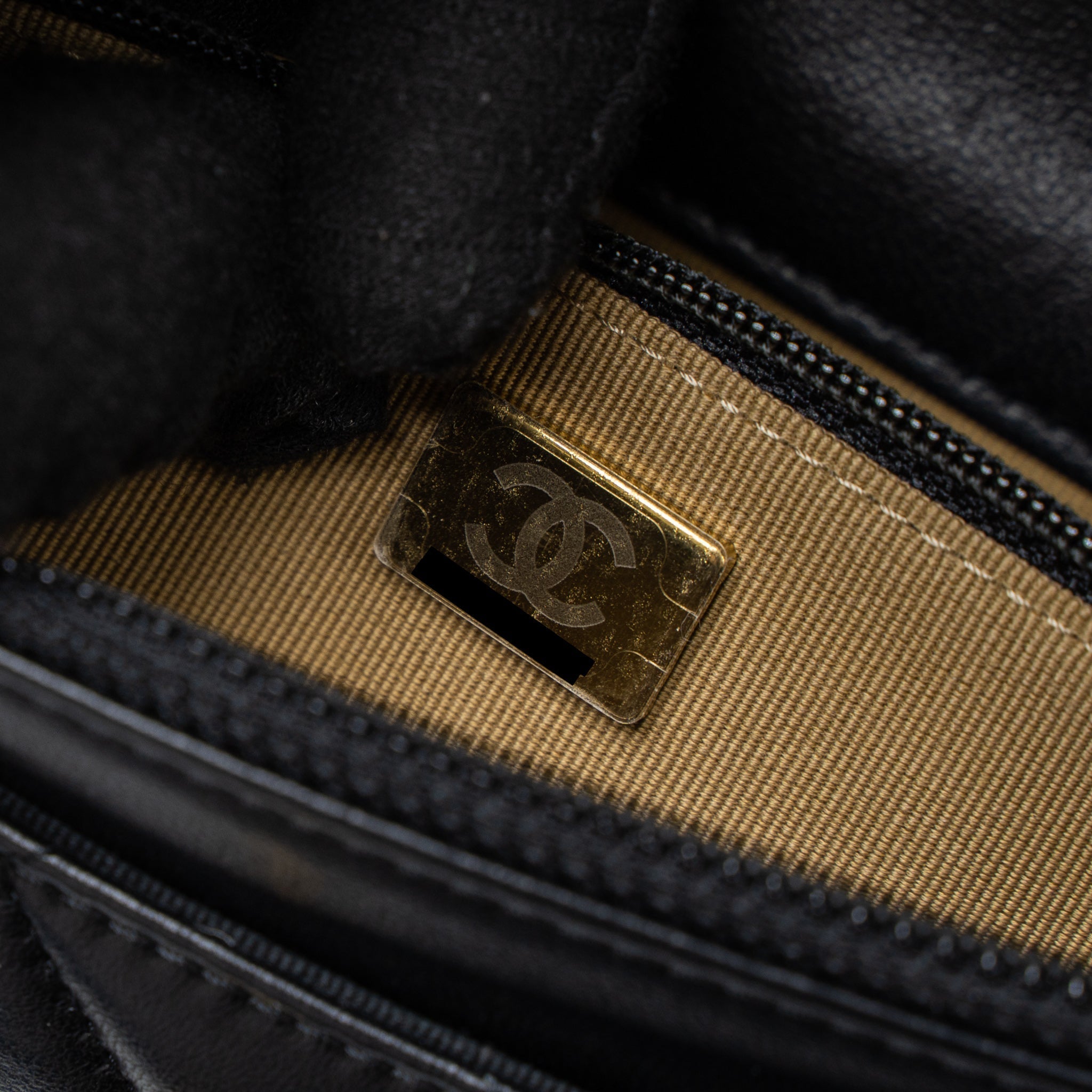 CHANEL PEARL CRUSH WALLET ON CHAIN LAMBSKIN BLACK BRUSHED GHW (MICROCHIP)