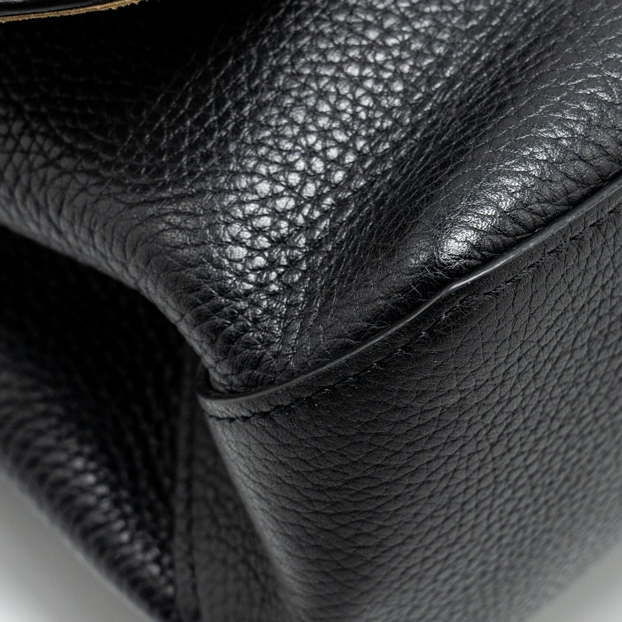 LOUIS VUITTON VOLTA BAG LEATHER BLACK GHW