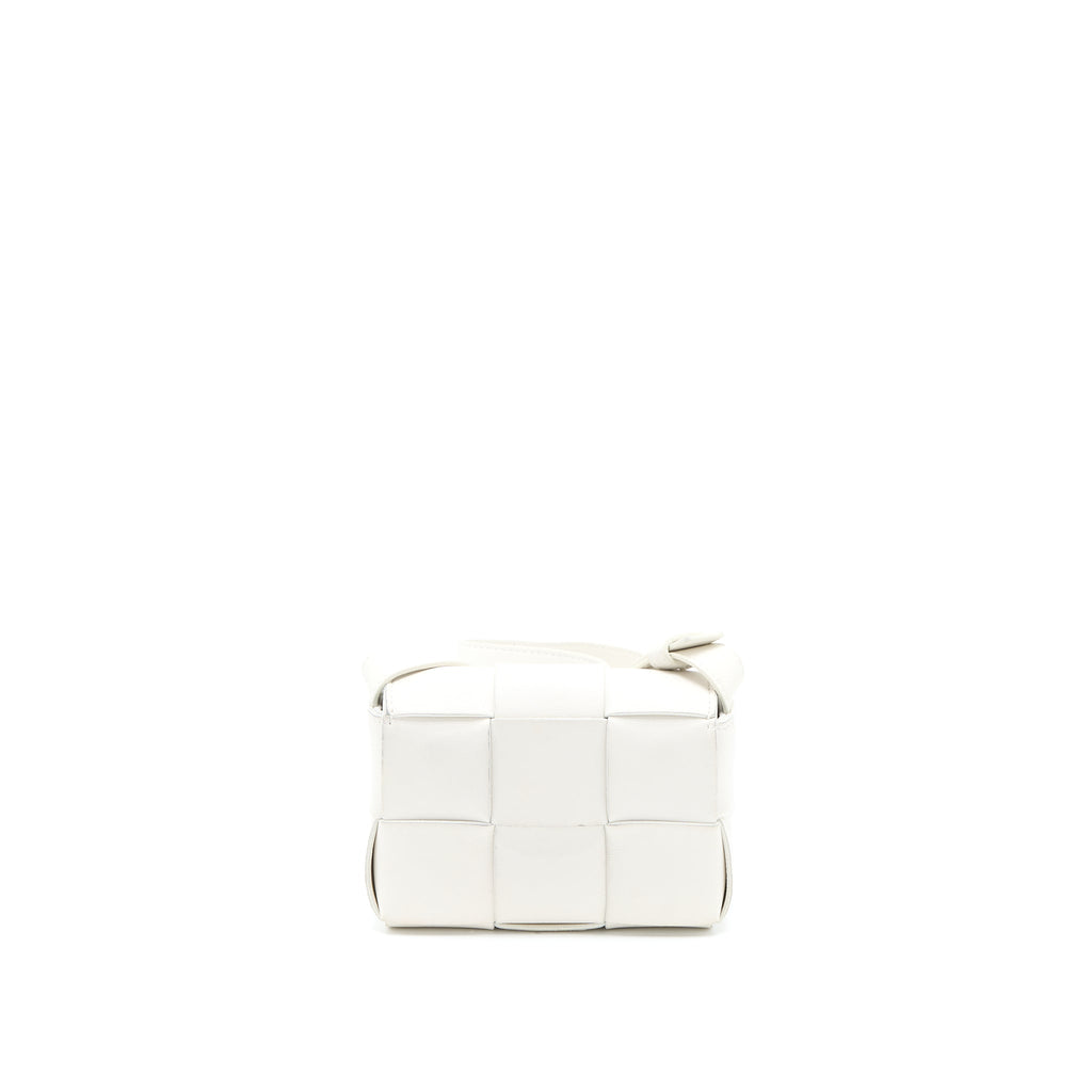 BOTTEGA VENETA MINI CASSETTE CROSSBODY BAG LAMBSKIN WHITE