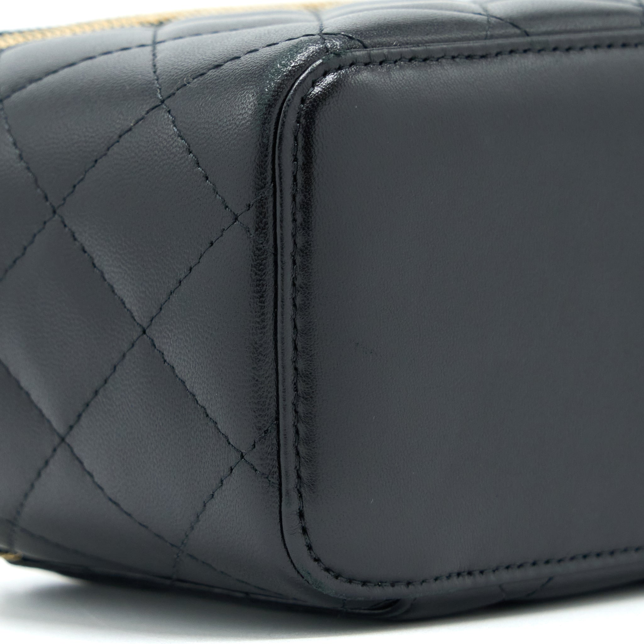 CHANEL LONG VANITY WITH CHAIN LAMBSKIN BLACK LGHW