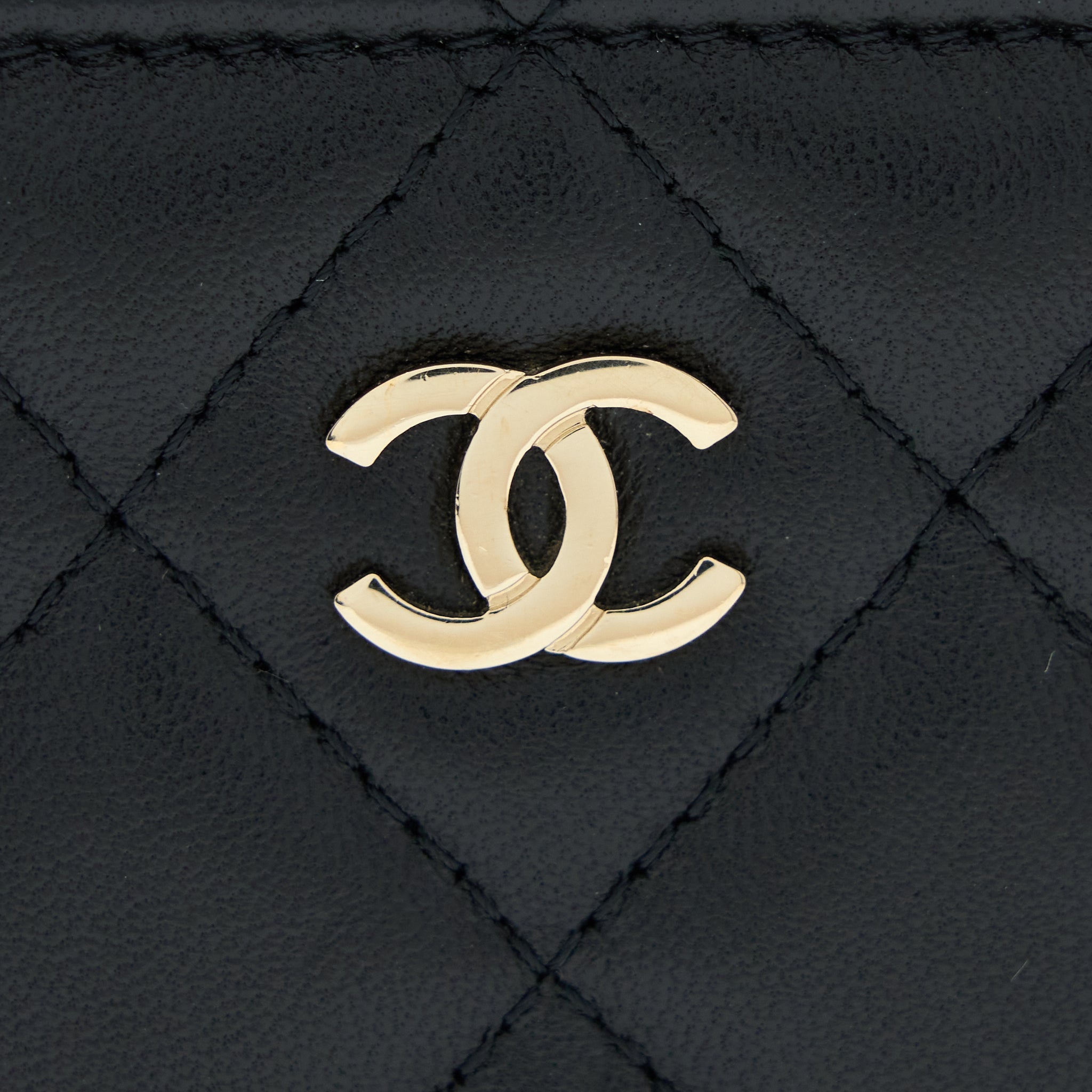 CHANEL LONG VANITY WITH CHAIN LAMBSKIN BLACK LGHW