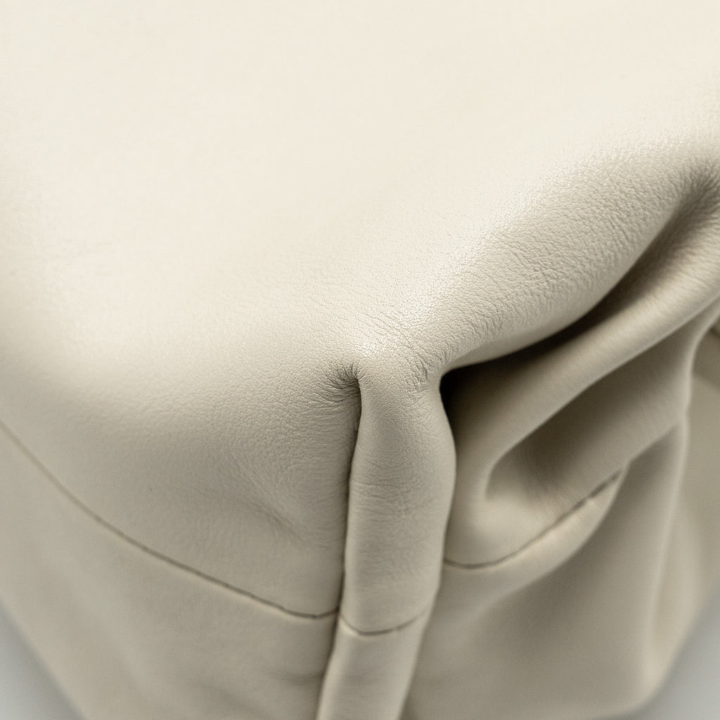 BOTTEGA VENETA THE POUCH CALFSKIN WHITE GHW