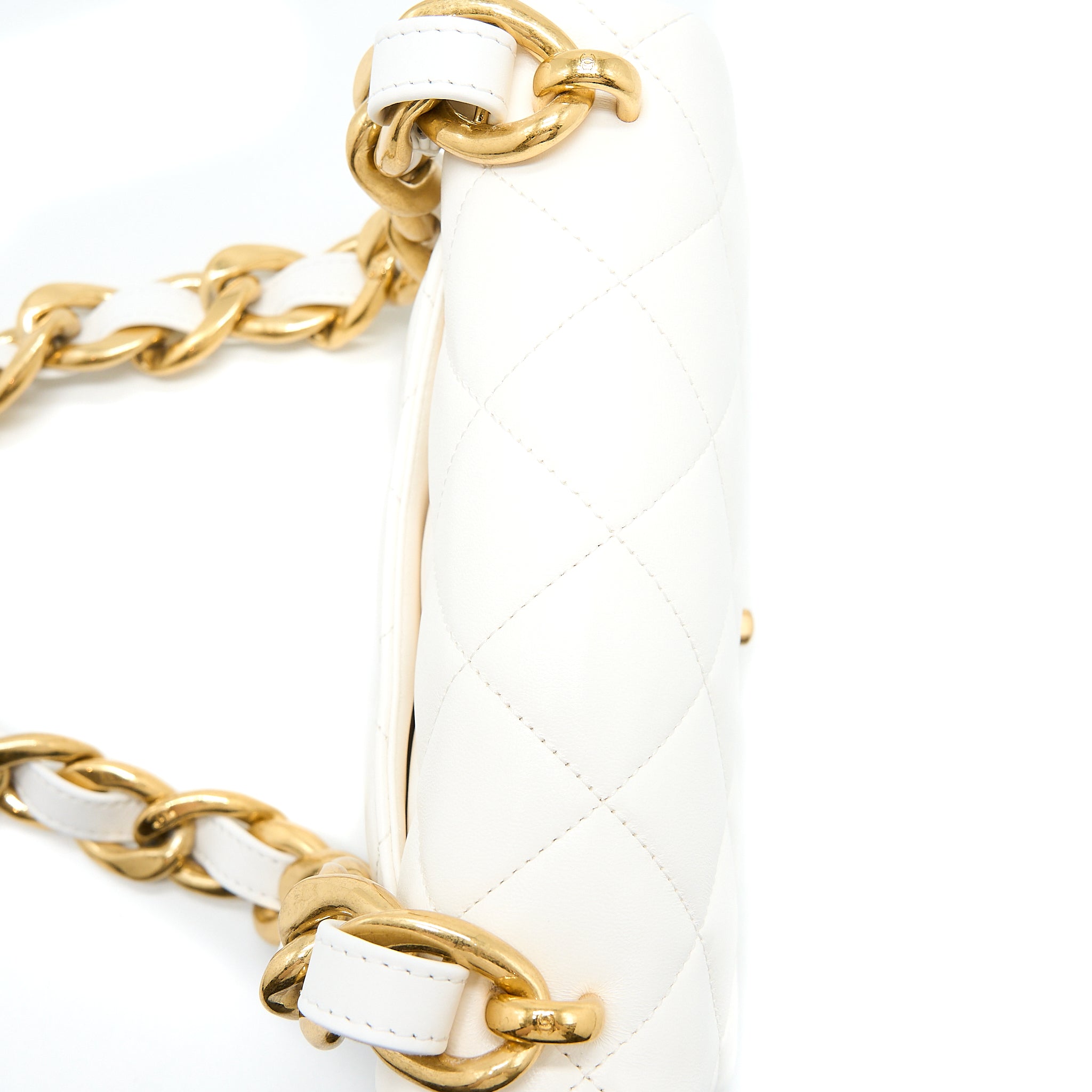 CHANEL 22S GIANT CHAIN FLAP SHOULDER BAG LAMBSKIN WHITE BRUSHED GHW (MICROCHIP)