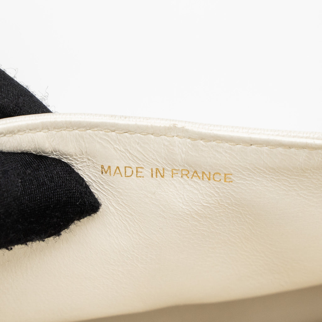 CHANEL VINTAGE MEDIUM CLASSIC DOUBLE FLAP BAG LAMBSKIN WHITE GHW