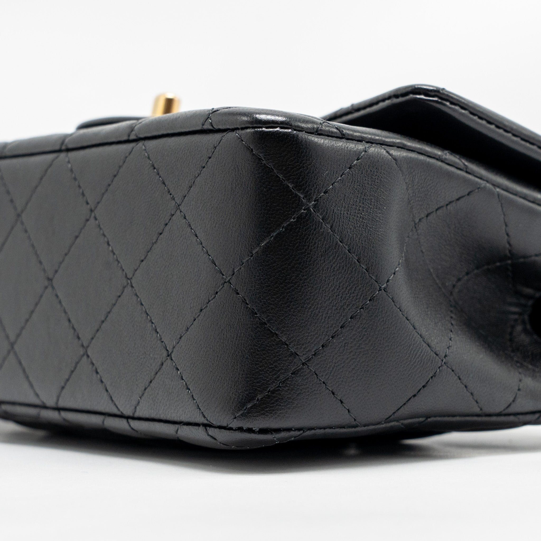 CHANEL TOP HANDLE MINI RECTANGULAR LAMBSKIN BLACK GHW (MICROCHIP)