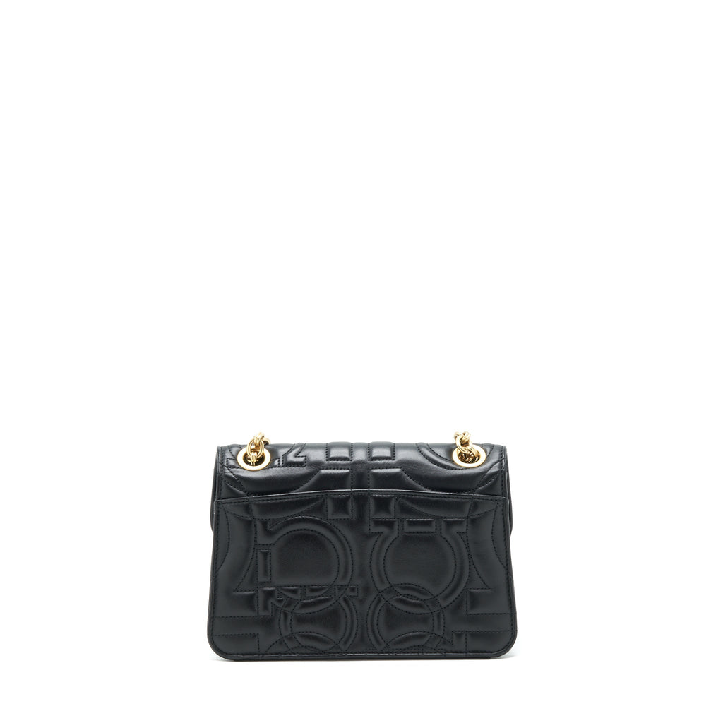 FERRAGAMO QUILTED GANCINI FLAP BAG CALFSKIN BLACK GHW