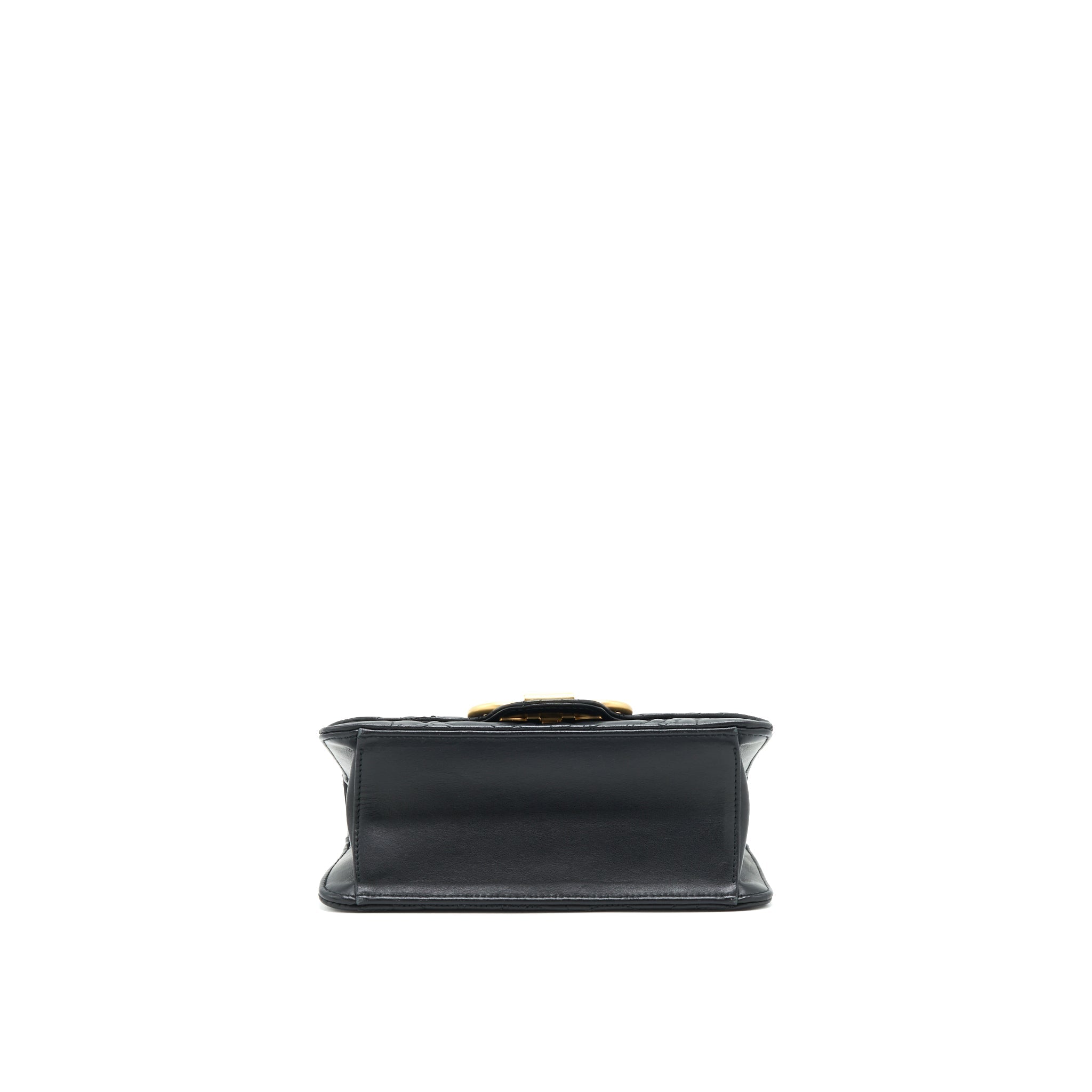 FERRAGAMO QUILTED GANCINI FLAP BAG CALFSKIN BLACK GHW