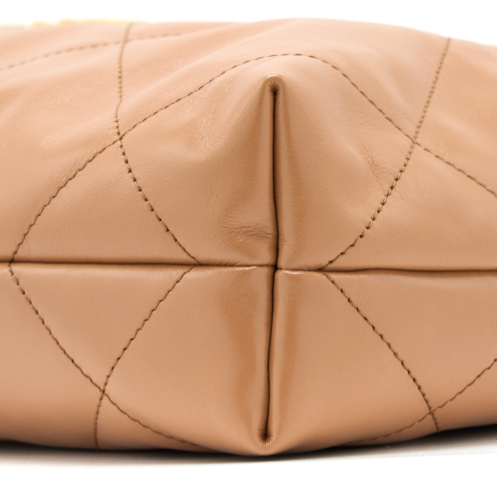 CHANEL SMALL 22 BAG SHINY CALFSKIN CARAMEL GHW (MICROCHIP)