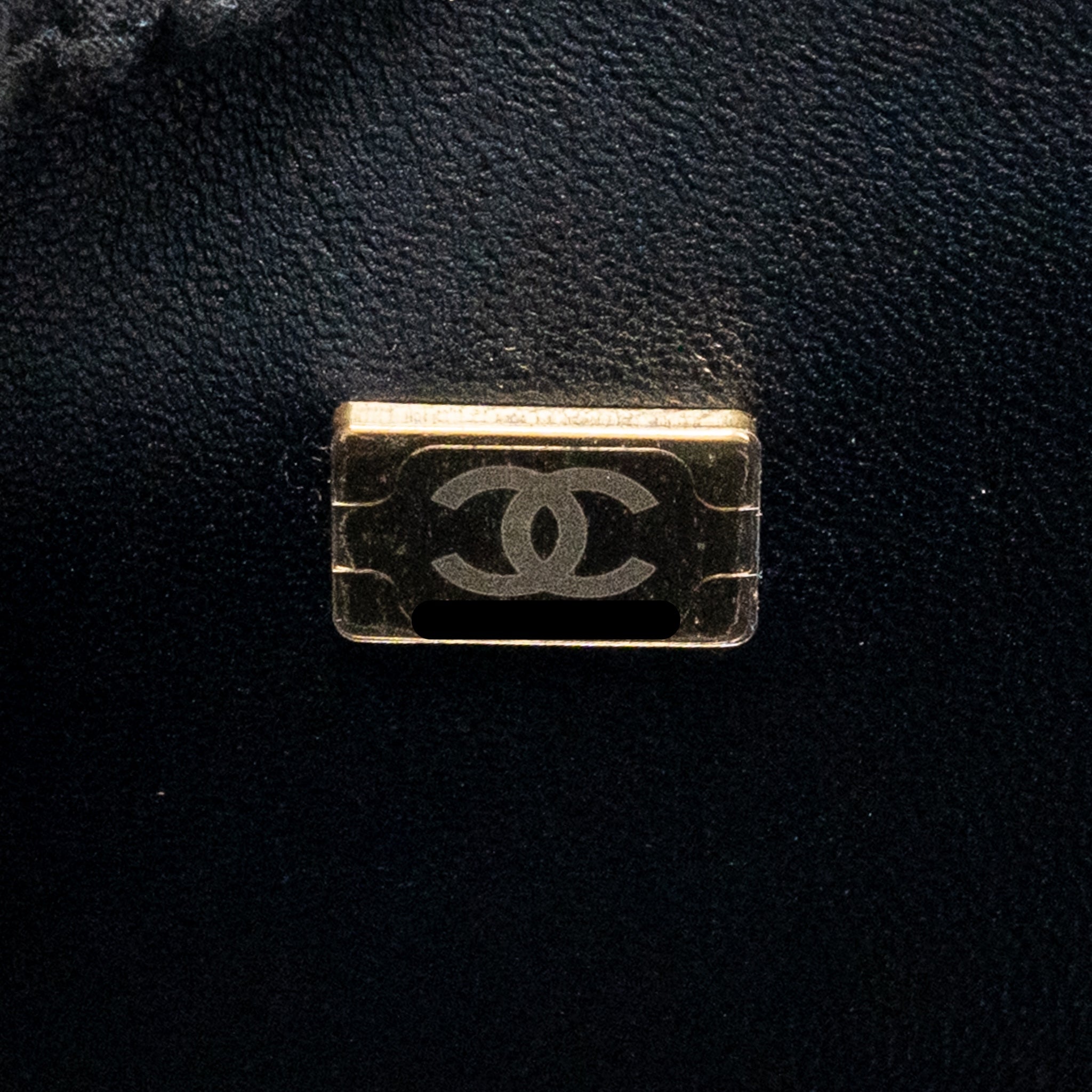 CHANEL MEDIUM BOY BAG CAVIAR BLACK GHW (MICROCHIP)