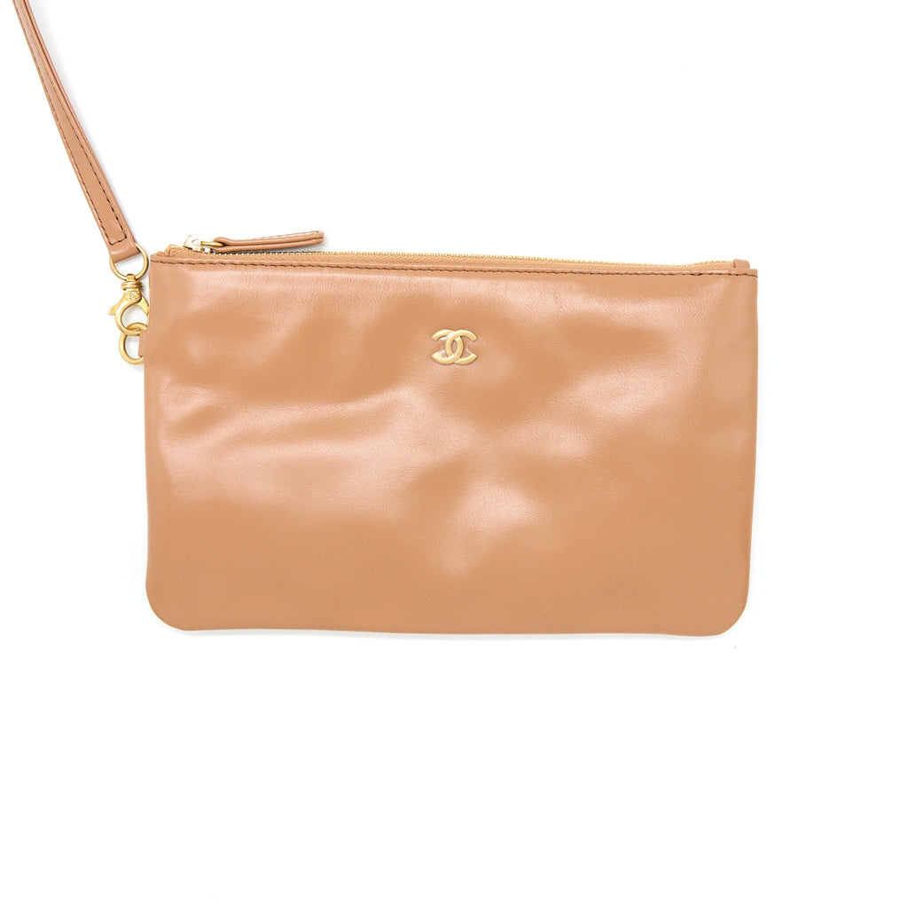 CHANEL SMALL 22 BAG SHINY CALFSKIN CARAMEL GHW (MICROCHIP)
