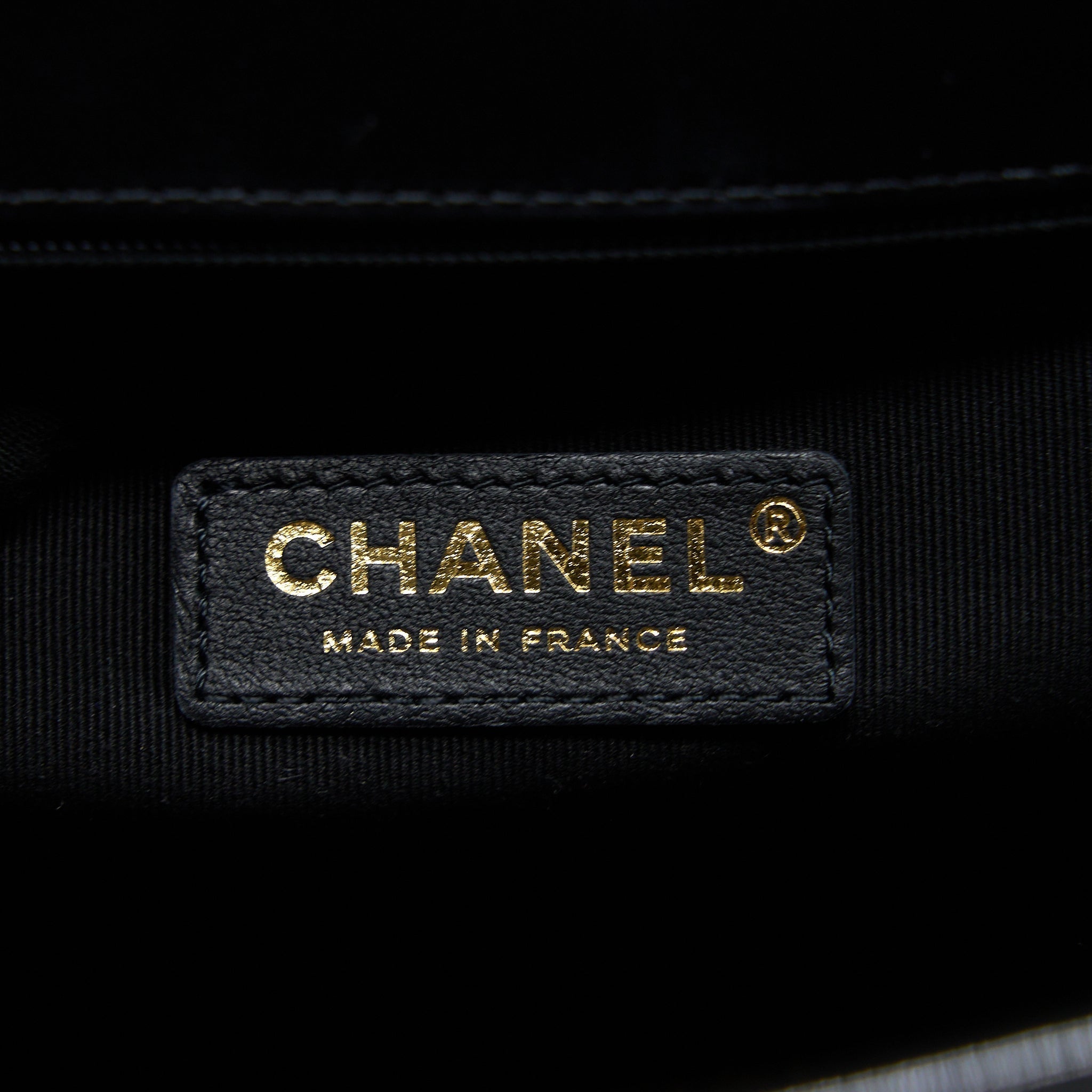 CHANEL 22K LARGE BACKPACK PATENT BLACK BRUSHED GHW (MICROCHIP)