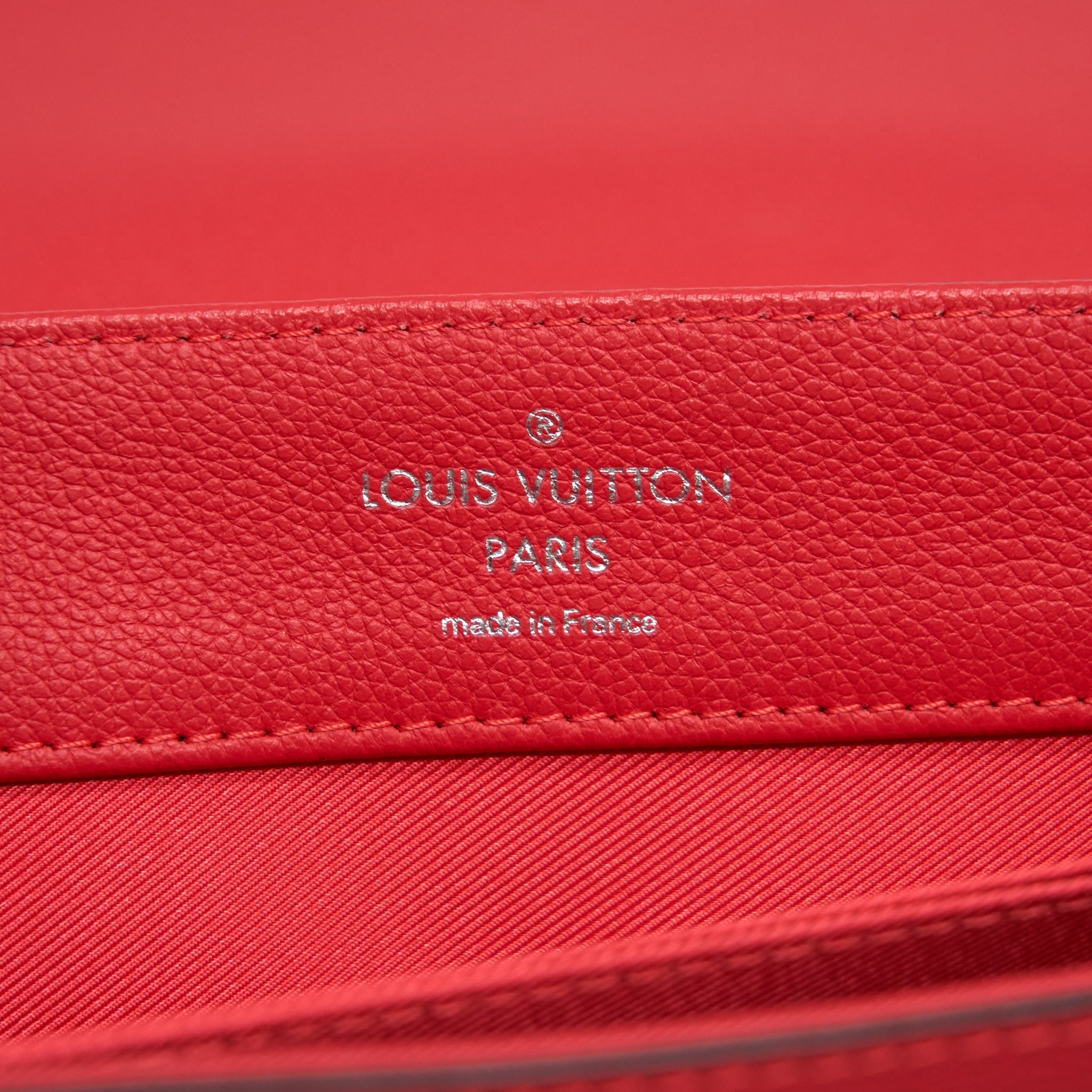 LOUIS VUITTON LOCKME BAG RED SHW YEAR 2016