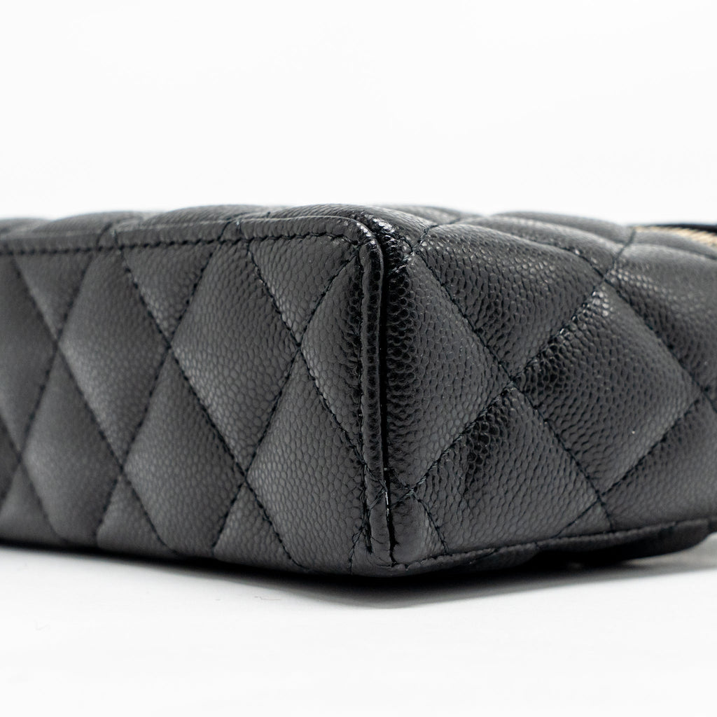CHANEL 25P CC TOP HANDLE VANITY WITH CHAIN CAVIAR BLACK LGHW (MICROCHIP)