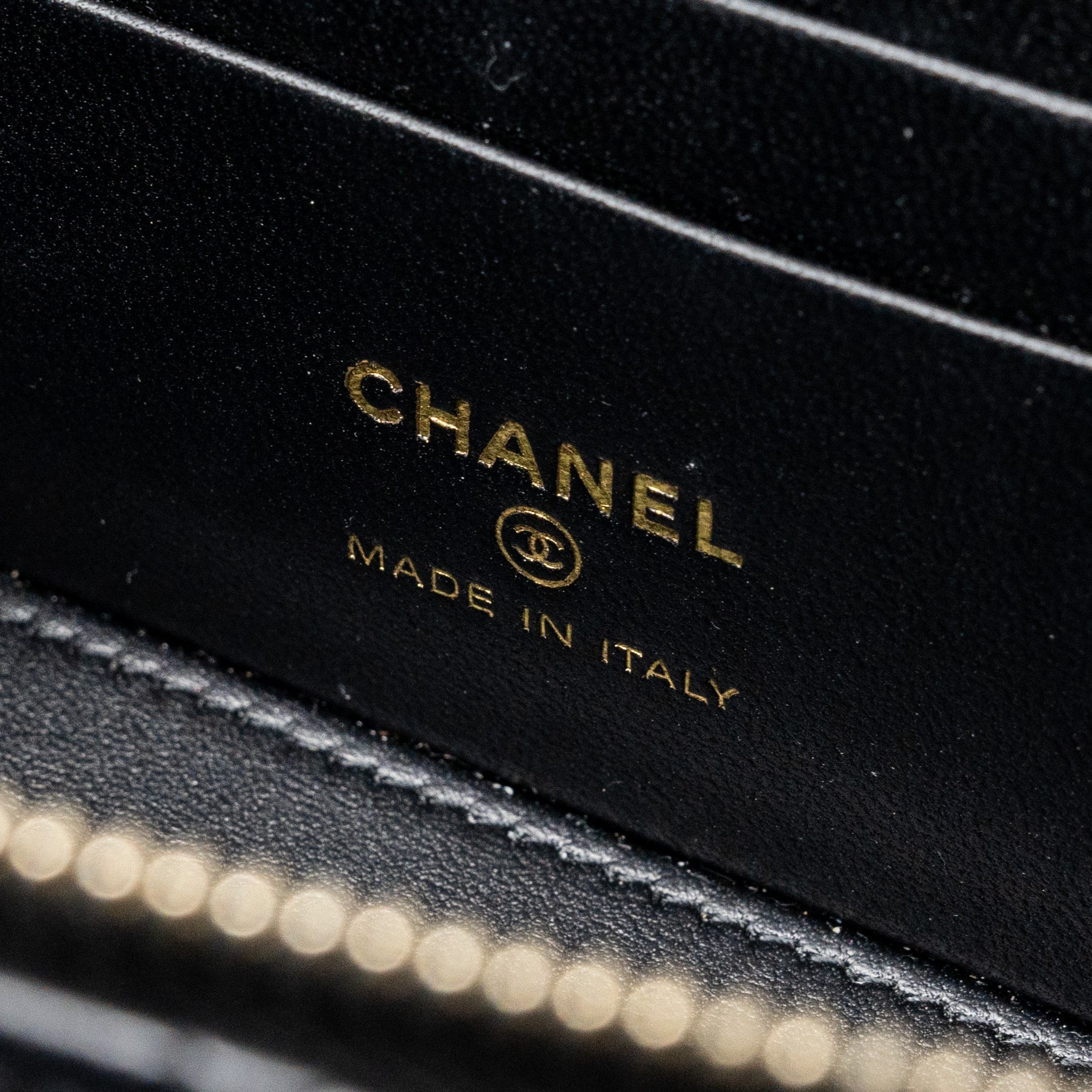 CHANEL 22K GOLD PILLAR LONG VANITY WITH ADJUSTABLE CHAIN LAMBSKIN BLACK GHW (MICROCHIP)