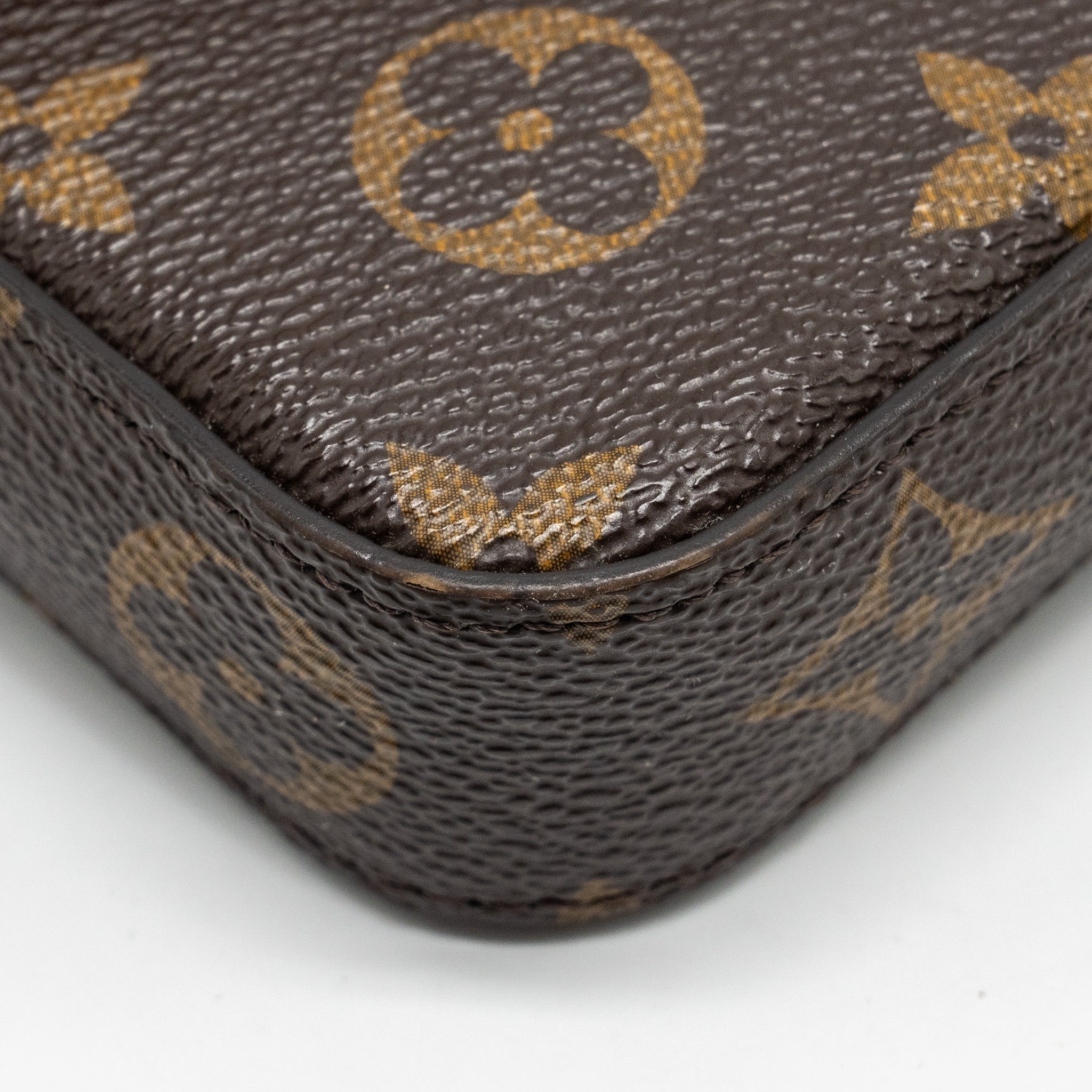 LOUIS VUITTON FELICIE POCHETTE MONOGRAM CANVAS GHW